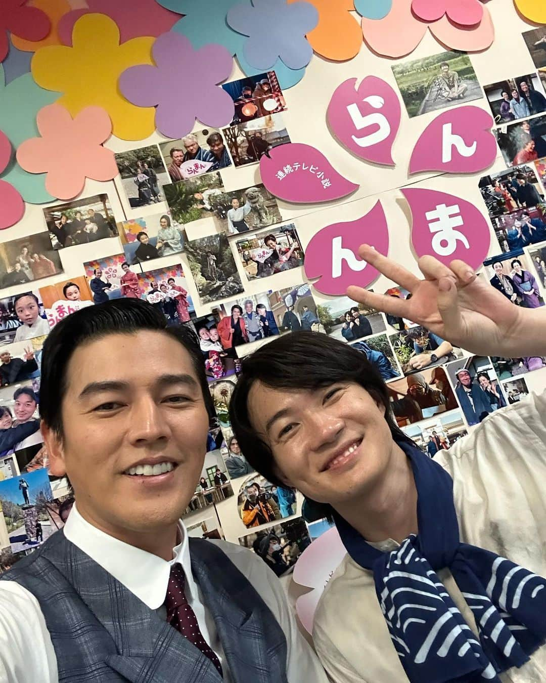 要潤さんのインスタグラム写真 - (要潤Instagram)「らんまんご覧いただきありがとうございます😊  神木くんとは長ーい歴史でご一緒して、本当に変わらずナイスな青年🎶  始めてはライダーからなので、22年前！！  いつ会っても元気を貰える、まさに万太郎ぴったりの俳優です。  この作品でも、これから長くご一緒して行きます。  お楽しみに‼️」5月17日 8時27分 - jun_kaname_official