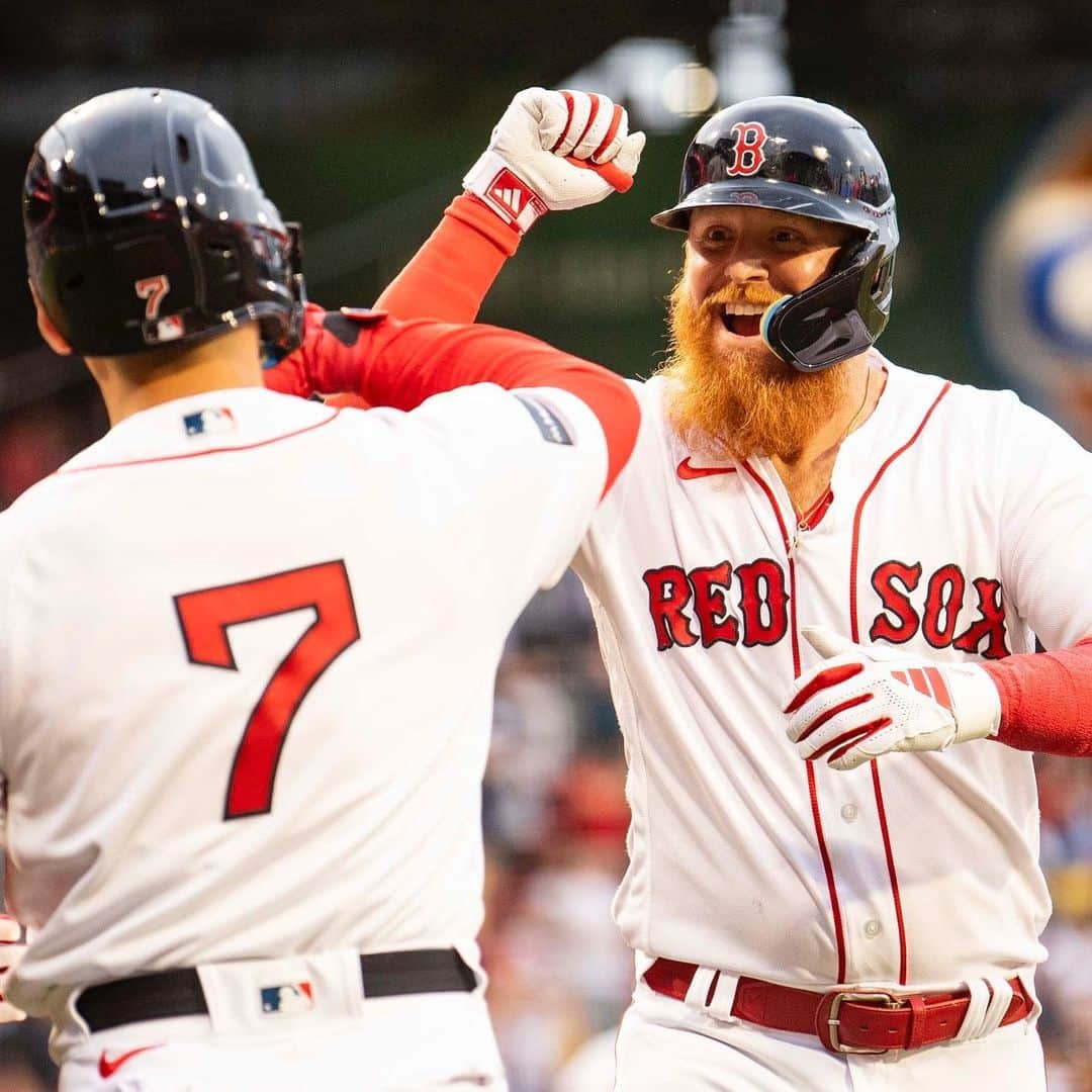 ジャスティン・ターナーさんのインスタグラム写真 - (ジャスティン・ターナーInstagram)「Love a 1st-inning HR」5月17日 8時42分 - redturn2