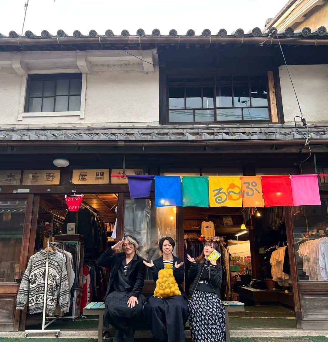 atsukoのインスタグラム：「岡山凱旋ライヴ！  5月21日は、西大寺五福通りの るーぷさんで、 angelaアクリルスタンドとステッカーが 販売されます。  よろしくね！  #angela_jpn #angela_20th #atsuko #animesong #anime」