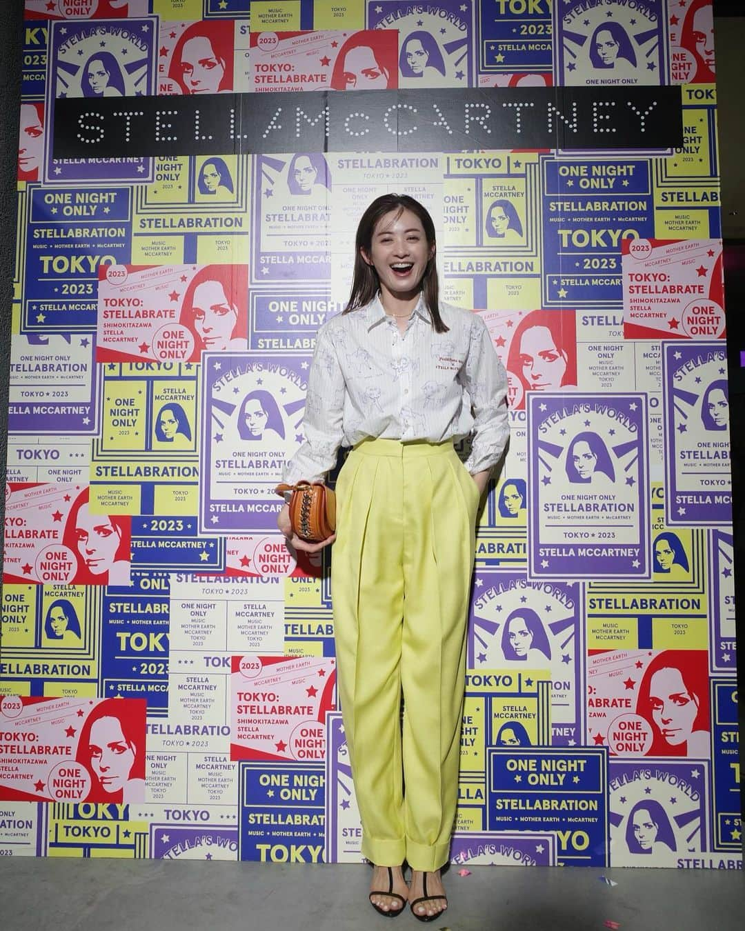 高垣麗子さんのインスタグラム写真 - (高垣麗子Instagram)「* 昨晩は久々に外へ💫  @stellamccartney のデザイナー、ステラが来日されて大盛り上がりの会場では、椅子取りゲームでNewコレクションをお披露目♩♩♩  #sdgs というキーワードが叫ばれる中、誰よりも先陣を切ってきたステラ  彼女の生き方と遊び心のあるコレクションが(キッズも🍄)私は大好きだ𓂃😚🌿✨  * #stellamccartney  #stellabration」5月17日 10時04分 - reikotakagaki