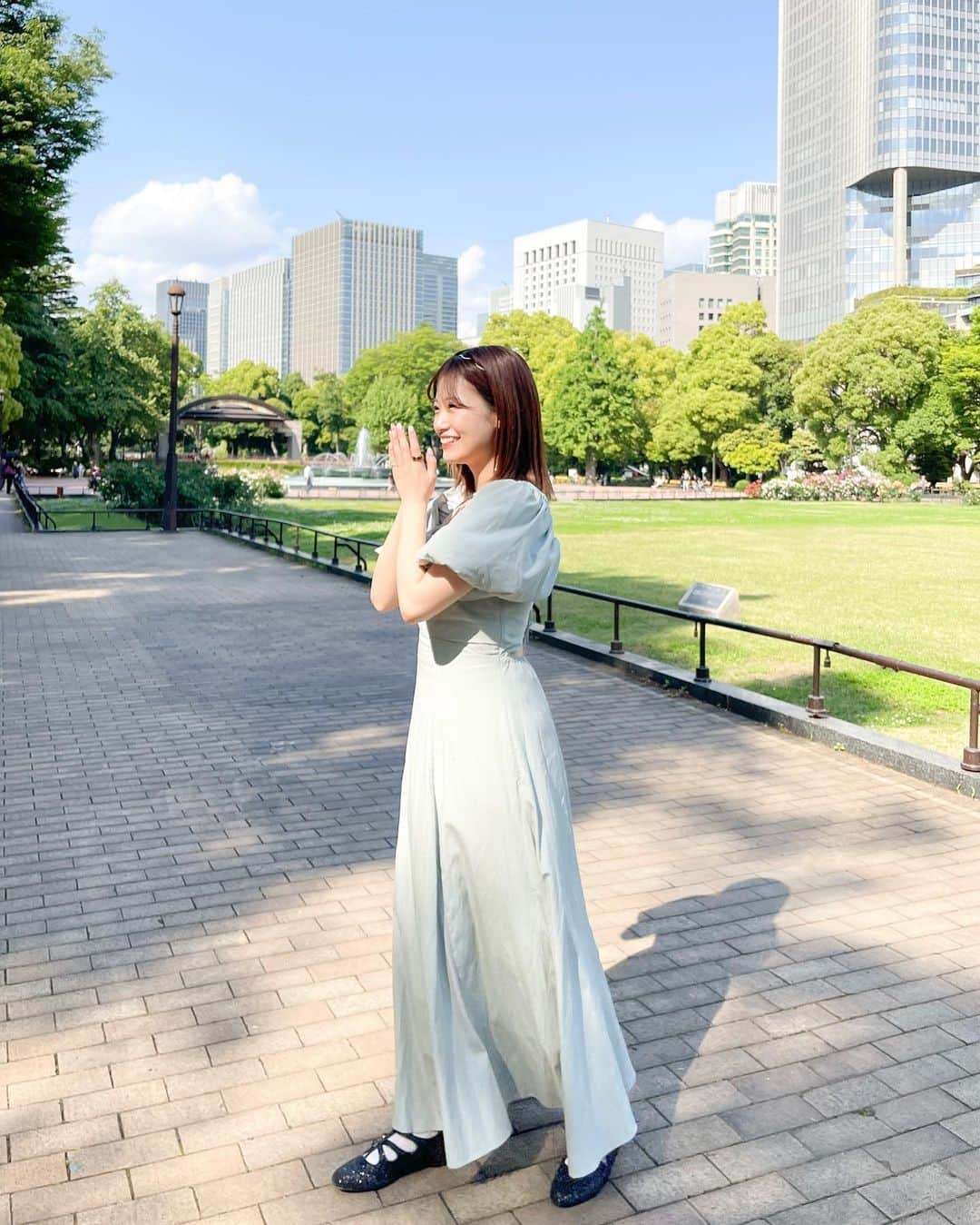 朝長美桜さんのインスタグラム写真 - (朝長美桜Instagram)「25歳になりました🎂🤍 ⁡ あっという間に24歳の1年が過ぎ去っていった気がしています。 お仕事もプライベートもとても充実していて、大切にしていきたい守っていきたいと思うことが増えました。  応援して下さっている皆さん、いつもありがとうございます☺️ 25歳は、周りを大切に、自分を大切に、 全てのことをとにかく頑張る1年にしたいです😌✨  これからも応援よろしくお願いします🫶🏻🤍 一緒に可愛く生きて行きましょう〜」5月17日 20時57分 - miochan_0517