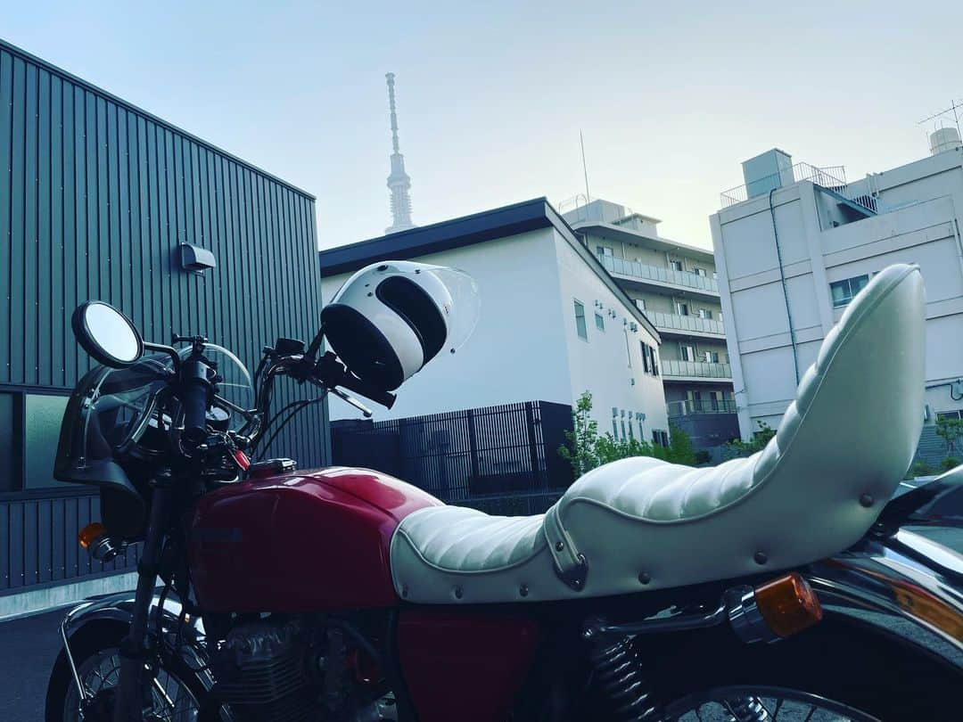 黒瀬純さんのインスタグラム写真 - (黒瀬純Instagram)「本日はbsよしもと スカイツリーと #bsよしもと #cb400four」5月17日 19時35分 - kurojun9610