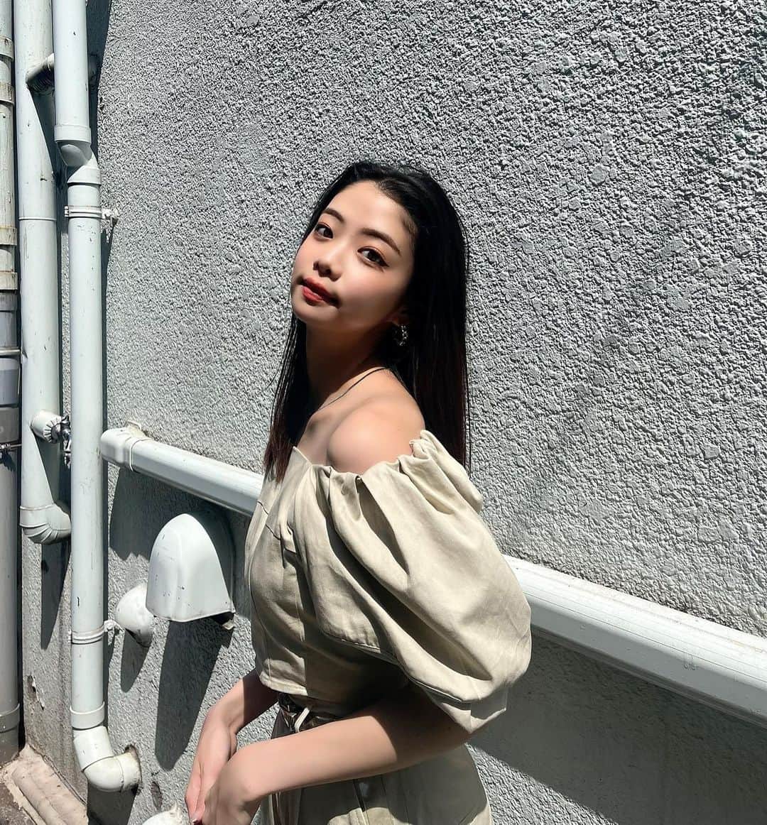 神田萌衣のインスタグラム：「おふしょるが最近好きです  せっとあっぷぅ 髪伸びたやろ🙄」