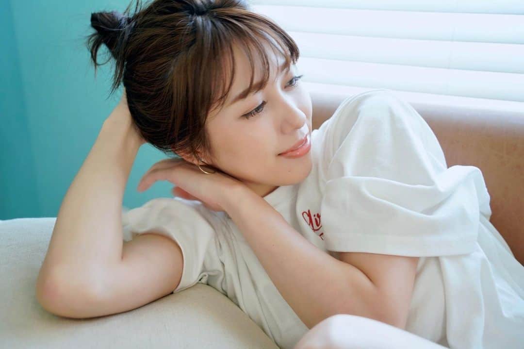 秦瑞穂のインスタグラム：「.  今週末のイベント準備〜☺️  会いにきてくれる？😏  ゆるゆるっと笑いたいなー話したいなーって方待ってるよ😊🙌🏻  .  #秦瑞穂 #follow #me #followme #japanesegirl #asiangirl #japan #tokyo #粉我 #偶像  #フォロー #フォローミー #ポートレート #写真  #被写体 #selfie」