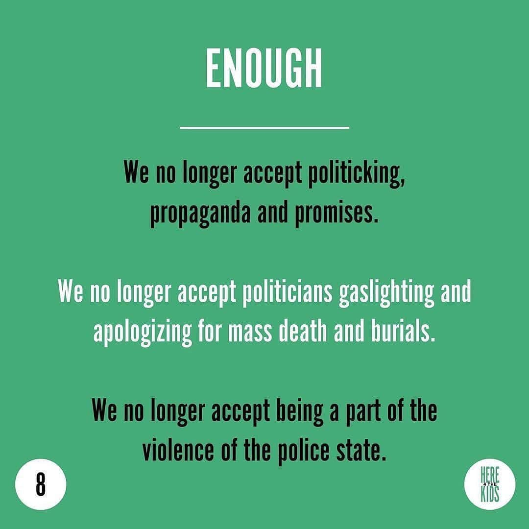 アンナ・パキンさんのインスタグラム写真 - (アンナ・パキンInstagram)「Posted @withregram • @sairarao @here4thekidsaction We are living through a national crisis. It’s not even halfway through the year, and we have already witnessed 200+ mass shootings. According to Pew Research, gun deaths among U.S. children and teens have increased by 50% over the two years — and now guns are officially the number one killer of children and teenagers in the United States.  We have been abandoned by our legislators on this issue, time and time again. It is time for we, the people, to demand change. JOIN US.」5月17日 20時51分 - _annapaquin