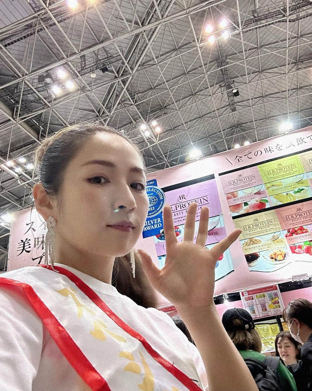 愛川ゆず季さんのインスタグラム写真 - (愛川ゆず季Instagram)「BWJ二日間ありがとうございました🤍 幸せ🤍  #bwj #bwj2023 #美容 #プロテイン #ダイエット #ビューティーワールド #ビューティーワールドジャパン」5月17日 20時45分 - aikawa_yuzuki