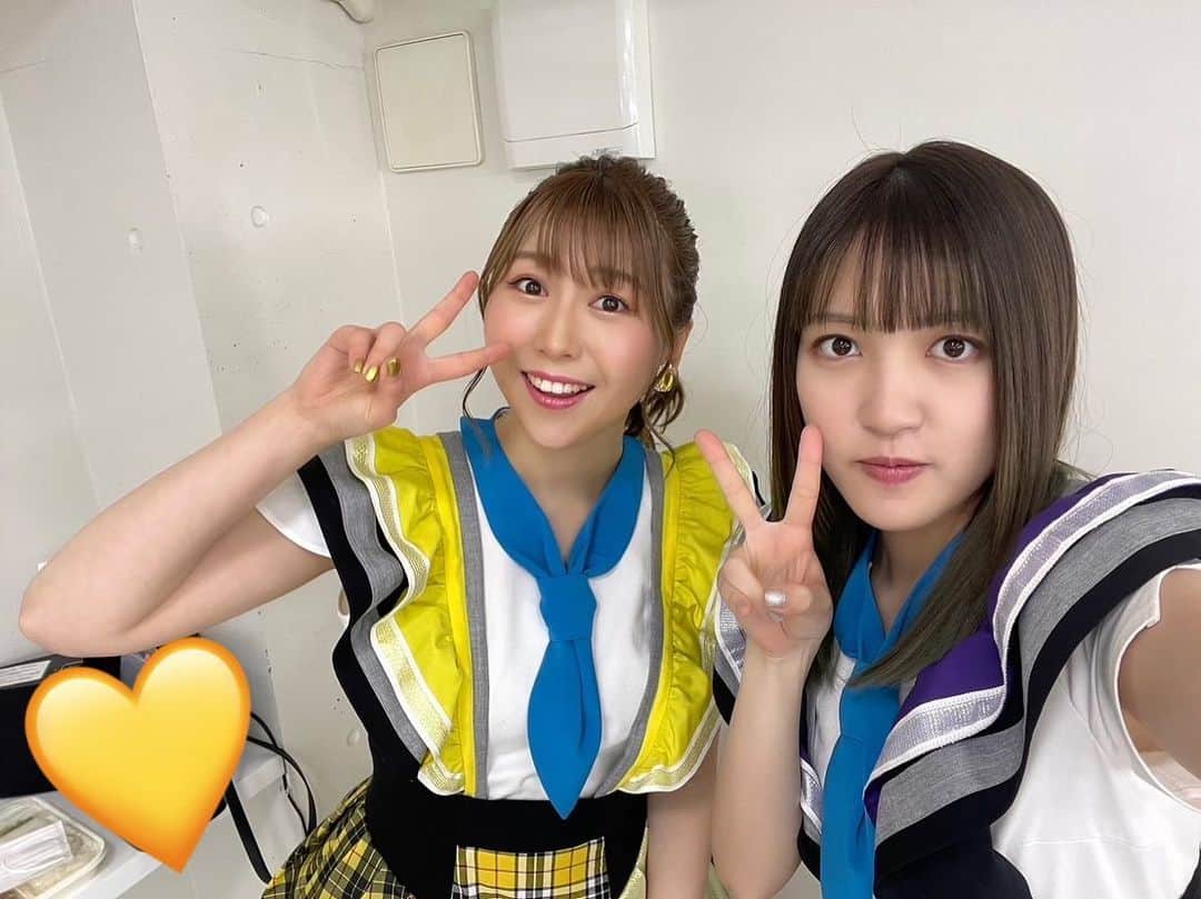 JUNNAのインスタグラム：「「マクロスΔ」ライブベストアルバム「Absolute LIVE!!!!!」、本日発売です❤️💜💛💚🩷  50曲、今までのワルキューレの歴史を堪能してください。  今週末からはじまる、ワルキューレファイナルライブツアーもよろしくお願いしますっ🔥」