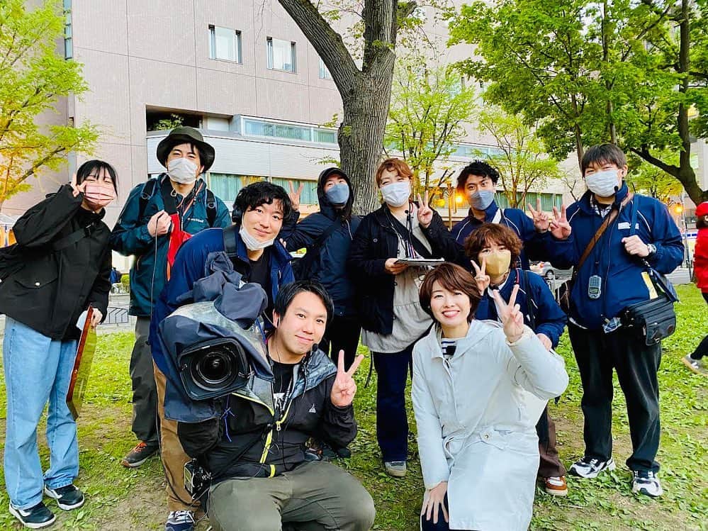 HTB「公式イチオシ！」さんのインスタグラム写真 - (HTB「公式イチオシ！」Instagram)「【森さやか通信🍜】  4年ぶりのラーメンの祭典 札幌ラーメンショー🍜  大通公園で食べるラーメンは格別です。  初日の様子を生中継しました。 撮影スタッフもみんなワクワク💖  ２８日の閉幕まで 何杯食べられるかな？  #札幌ラーメンショー #ラーメン大好き #ラオタ森さやか #全種類制覇 #第二幕も楽しみ #イチオシ #HTB」5月17日 12時22分 - htb_ichioshi