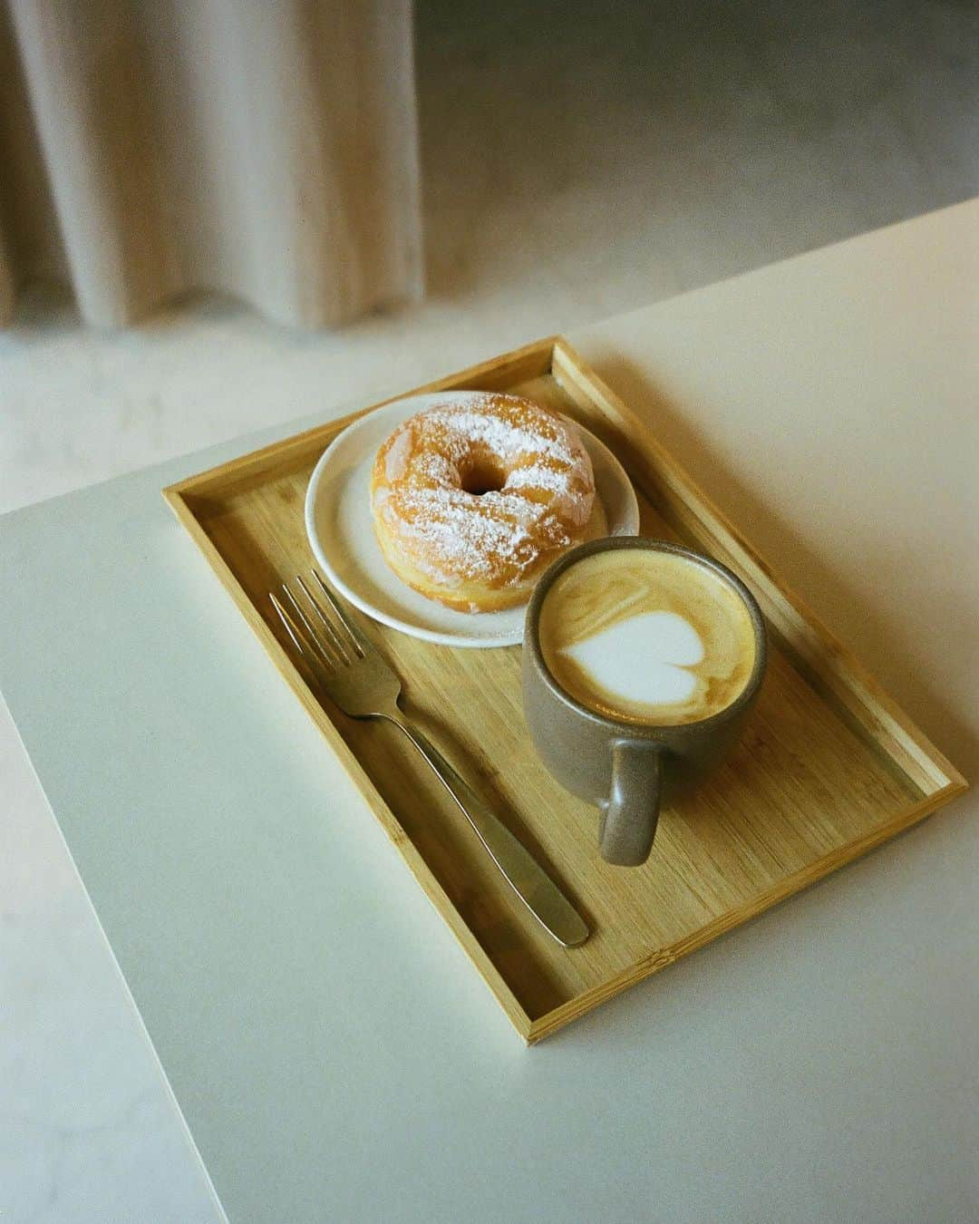 小川紗良さんのインスタグラム写真 - (小川紗良Instagram)「#film #filmphotography #morning #coffee #donuts #breakfast #cafe」5月17日 12時38分 - iam_ogawasara