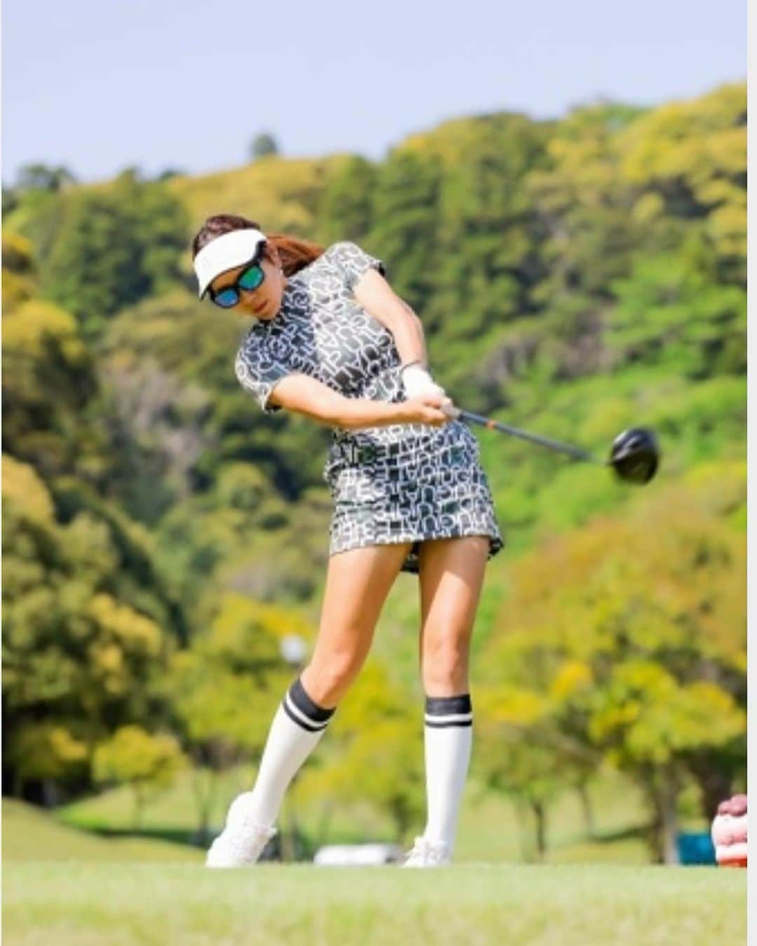 あやののインスタグラム：「第1回 G.I Ladies Golf Tournament @g.i_ladies_golf_tournament インスタゴルフ女子限定コンペ😍めちゃくちゃ華やかなコンペに参加させて頂きました💓 総フォロワー120万超え！！  みんなとっても明るくて優しくて 可愛くてゴルフ上手くて 素敵女子達でした🌻✨✨  また夏頃開催するらしいので 参加できたらよいなぁ✨  幹事をしてくれたお二人 @saori.kurosu @naho.golfyoga 本当にお疲れ様でした！ 素敵な機会を作ってくれてありがとうございます❣️  @manacame_golf  @manaphoto55  いつも素敵な写真ありがとうございます♪  #golf#golfwear#golfswing  #ゴルフ女子#ゴルフコンペ」