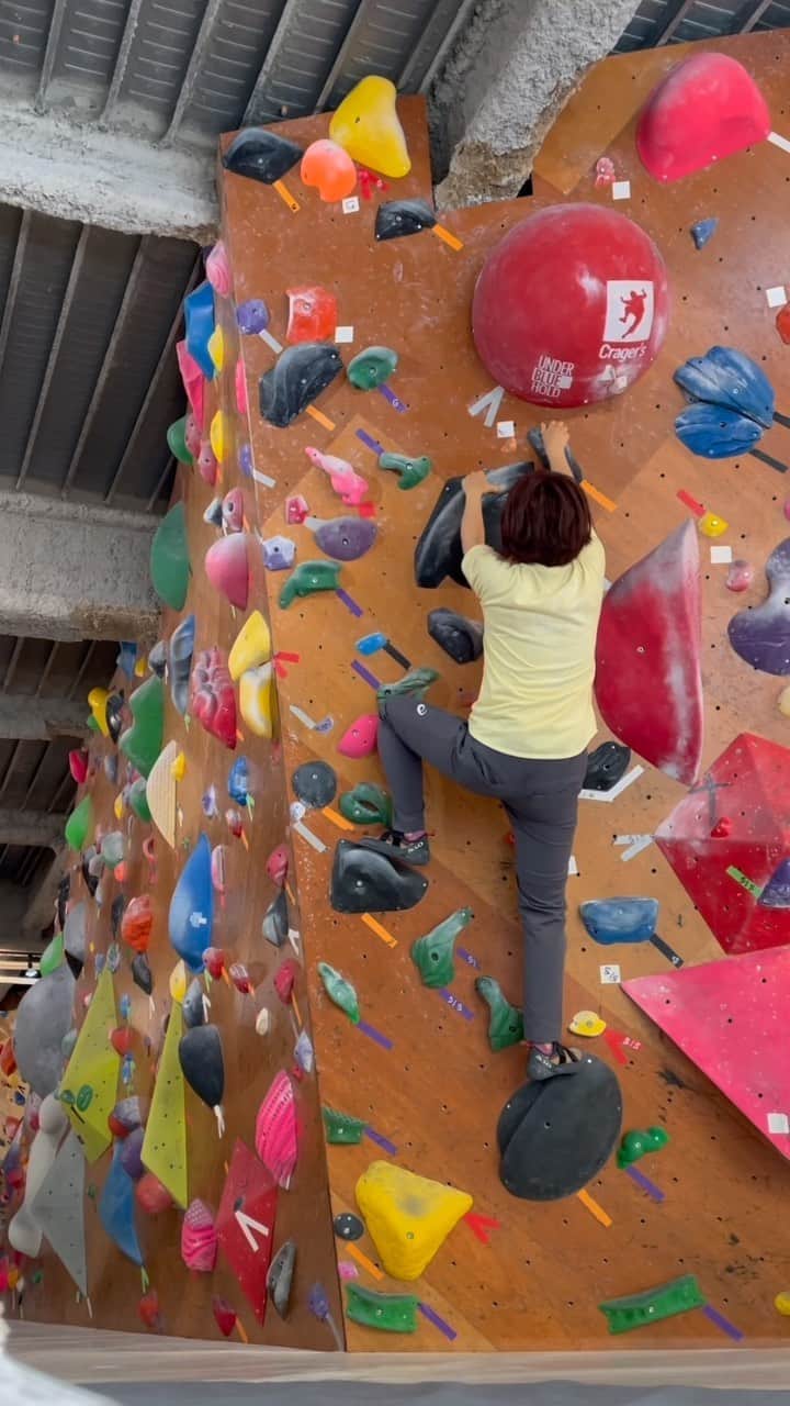 住吉美紀のインスタグラム：「#スポーツクライミング #ボルダリング #マインドフルネス  #wallsaremeantforclimbing  #sportsclimbing #bouldering  #inthemoment」