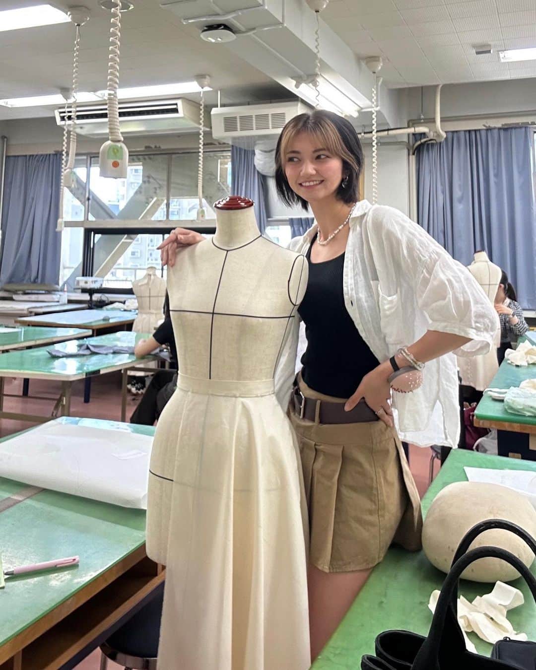 のインスタグラム：「初シーチング🪡 はんぶんだけ😸💛」