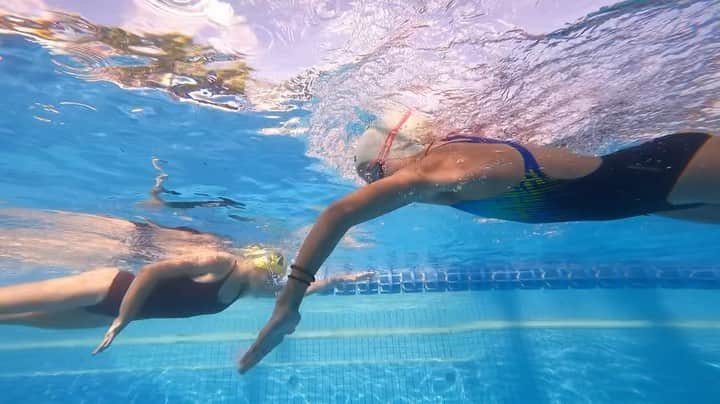 マイケル・クリムのインスタグラム：「Coach is always watching… just keep swimming! @klimswim @finnsrecclub @jsa_bali」