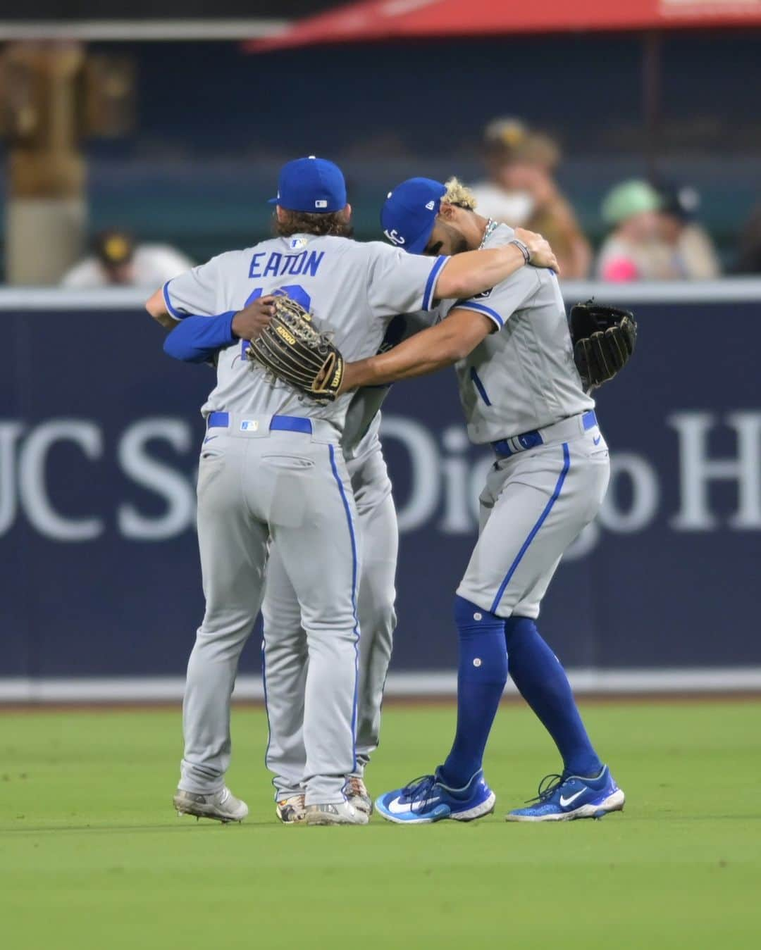 カンザスシティ・ロイヤルズさんのインスタグラム写真 - (カンザスシティ・ロイヤルズInstagram)「Pulled ahead early, held on late. #HEYHEYHEYHEY」5月17日 13時30分 - kcroyals