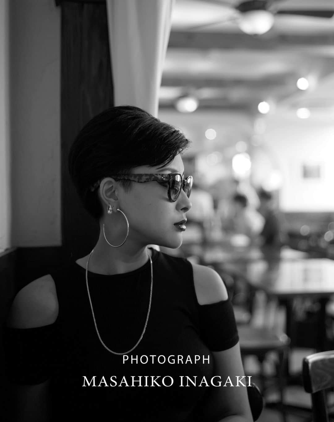 稲垣雅彦のインスタグラム：「MODEL：URRY　#ポートレート #モノクローム #whiteandblack #神楽坂 #model #モノクローム写真」