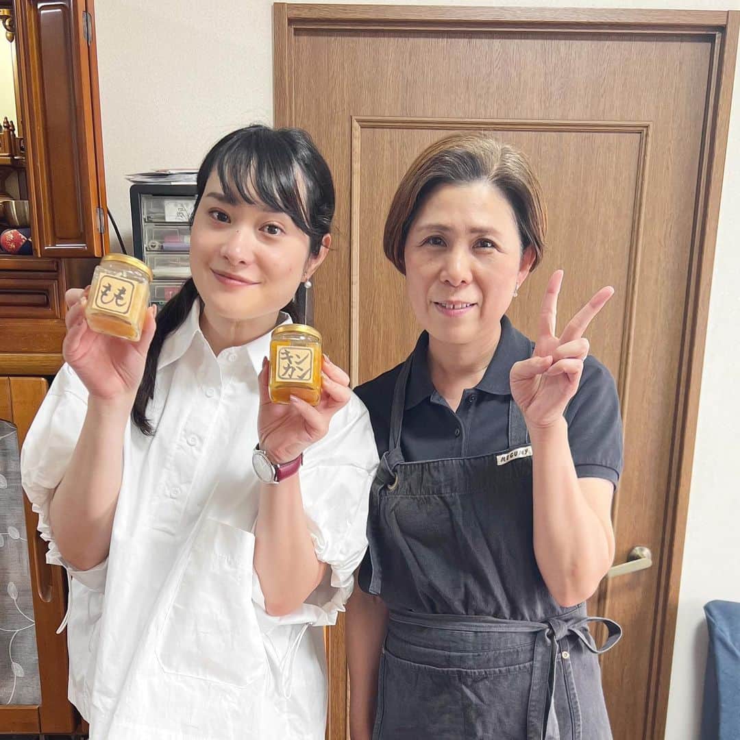 佐藤綾子さんのインスタグラム写真 - (佐藤綾子Instagram)「きょうも暑いですね〜っ！🌞 県内も真夏日間近の暑さとなっていますが、 きょうのJチャン長崎 「ながさき旬ごよみ」は 涼しさを感じる梅をご紹介！ 長崎市で収穫時期を迎えています🌱 ⁡ 梅を使った手作りジャムや、 そのジャムを使って簡単絶品料理の レシピもご紹介します🍗💕 ⁡ ジャム工房「MEGUMY」の 松本さんに教えていただきました🍞 元気いっぱいで素敵なこだわりを たくさん持っている松本さん、 取材していてすごくパワーをいただきました！ ジャム本当に絶品なので きょうの放送を要チェックです！ (梅ももちろんおいしいですし 私のイチオシはももとキンカンです！！) ⁡ ⁡ #ながさき旬ごよみ #旬ごよみ #梅 #長崎市 #南高梅 #梅ジャム #ジャム工房megumy #無添加ジャム #じげもんレシピ #スーパーJチャンネル長崎 #Jチャン長崎 #ncc #長崎文化放送 #アナウンサー #取材日記」5月17日 15時49分 - satoaya_ncc