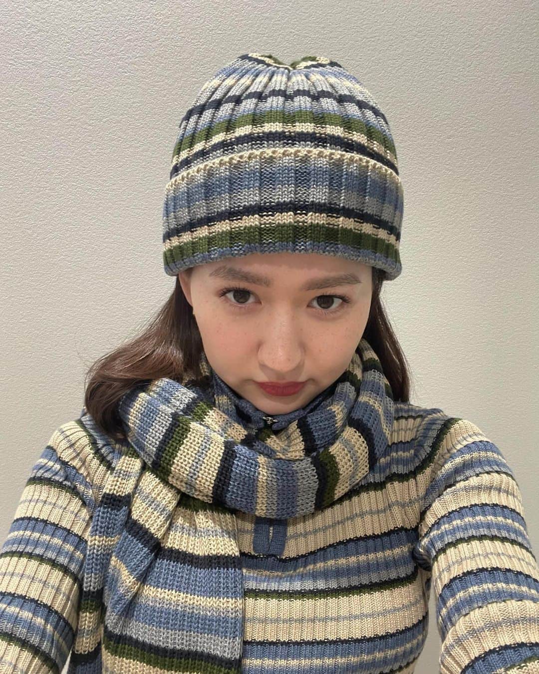 加藤愛里クリスティーナのインスタグラム：「TINA:JOJUN 2023 AW Exhibition   AW concept  “Daily basic with little joy”  初めてのAW展示会！ 6/9 関係者のみ 6/10 一般(予約者のみ) の日程で原宿駅近郊でやります✨ (詳細は金曜日に @tina_jojun に載せます！)  私のクローゼットを再現したかのようなあいり色強め、カジュアルで遊び心あるテーマになってるので お楽しみに💓  しかも、今回のノベルティはエンブレムキャップなの♡ 3色からお選びいただけます♡  私もみんなに会えるの楽しみにしてます😘💋❤️ 今年のAW激かわMAXビームだよ🧡」