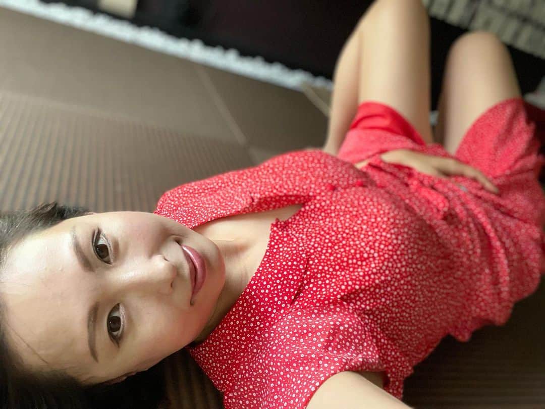 佐田茉莉子さんのインスタグラム写真 - (佐田茉莉子Instagram)「お疲れ様です❤️  #佐田茉莉子  #サタマリ  #熟女」5月17日 16時27分 - mariko_sata