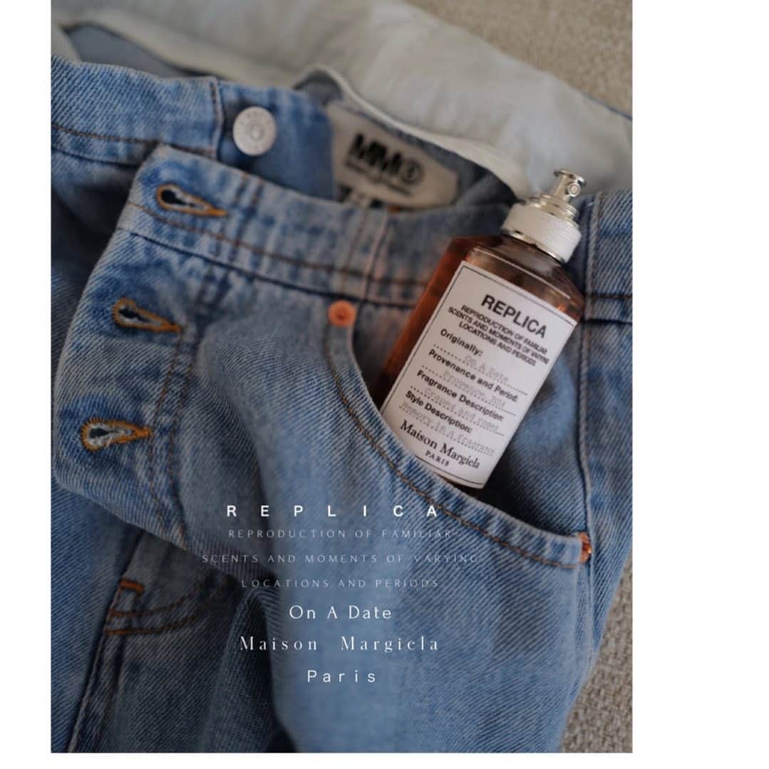 JUNNAのインスタグラム：「MAISON MARGIELA から贈られたワインの木箱には  "On A Date" とワイングラス🥂  想い出や記憶を呼び覚ますことがコンセプトの「REPLICA」シリーズの新作"On A Date"   南フランスのプロヴァンス。一面に広がるブドウ畑の芳醇な香りとエレガントなローズの香り。 "On A Date"は夏の終わりの夜の魔法のデートにインスピレーションを得た香りは官能的  Fragrance Description:Grapes and rosea.  thank you @maisonmargielafragrances   #maisonmargiela #only」