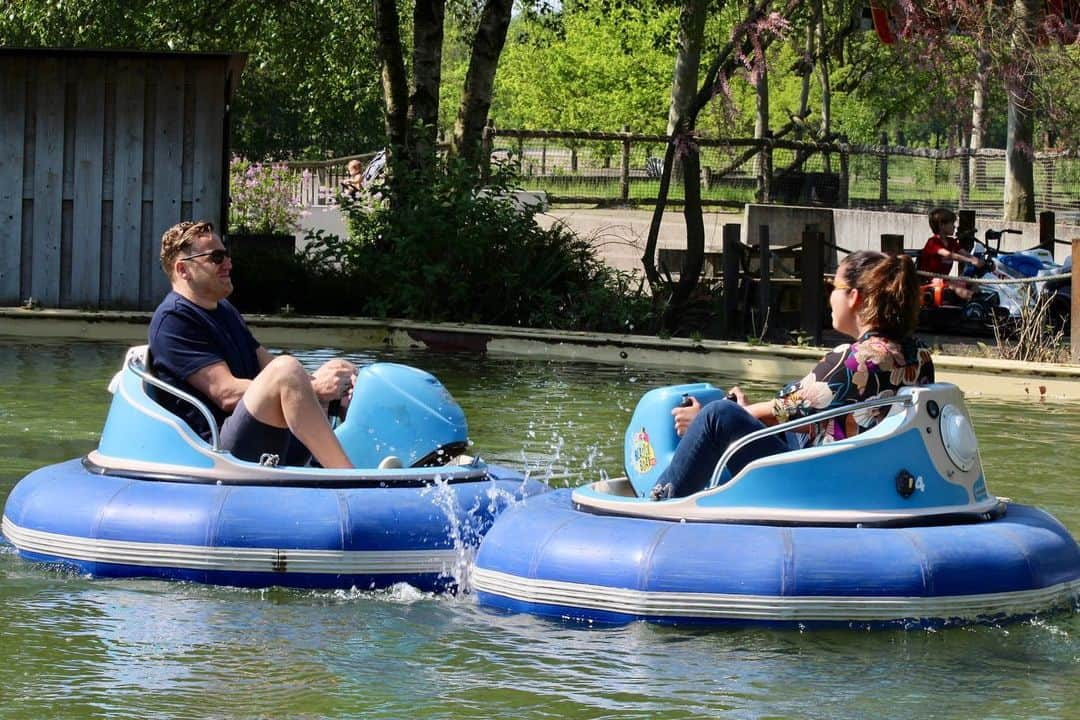 ラノミ・クロモウィジョジョさんのインスタグラム写真 - (ラノミ・クロモウィジョジョInstagram)「Bumper boats & more 😎 😆 #perfectweekend」5月17日 17時17分 - ranomikromo