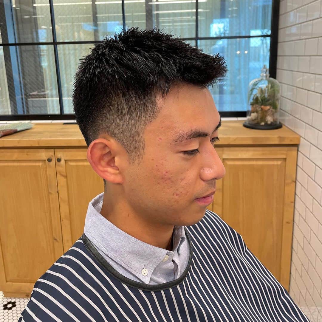 フリーマンズスポーティングクラブのインスタグラム：「FSC -YOKOHAMA  BARBER💈  HAIR CUT ¥6,600(tax incl.) made by @tachi_wana   #freemanssportingclub  #fscbarber #barbershop #barber #mensgrooming  #yokohama」