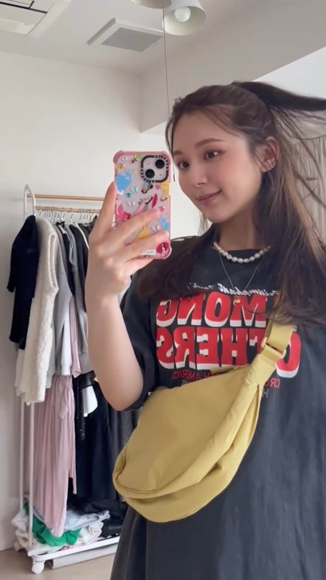 ひよんのインスタグラム：「🧳👜🎒  3コーデ組んでみた🤭🫶 @uniqlo のバッグが使えすぎる👏✨  #ひよん #ひよんコーデ #ひよん服 #ユニクロ」