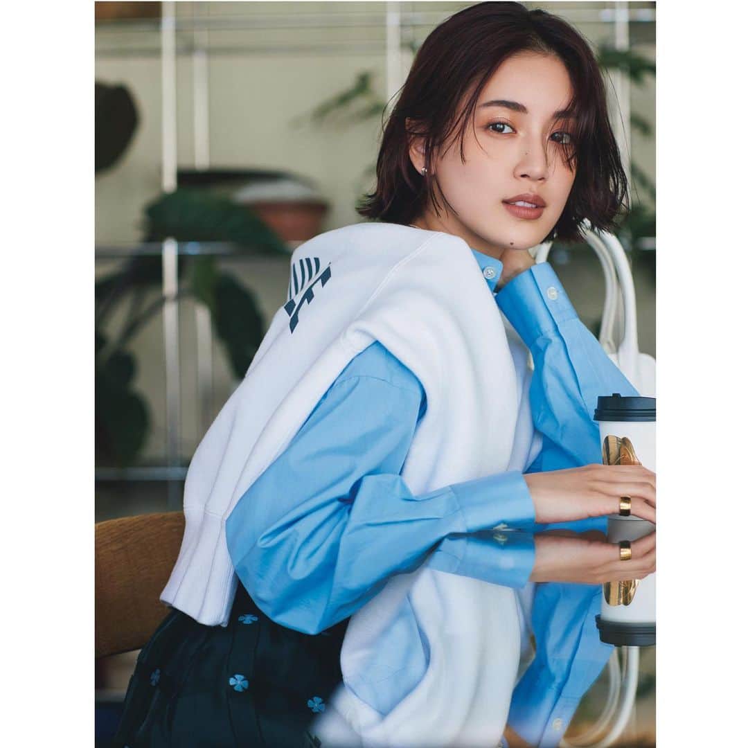 河嶋希のインスタグラム：「@baila_magazine #藤井夏恋#河嶋希」