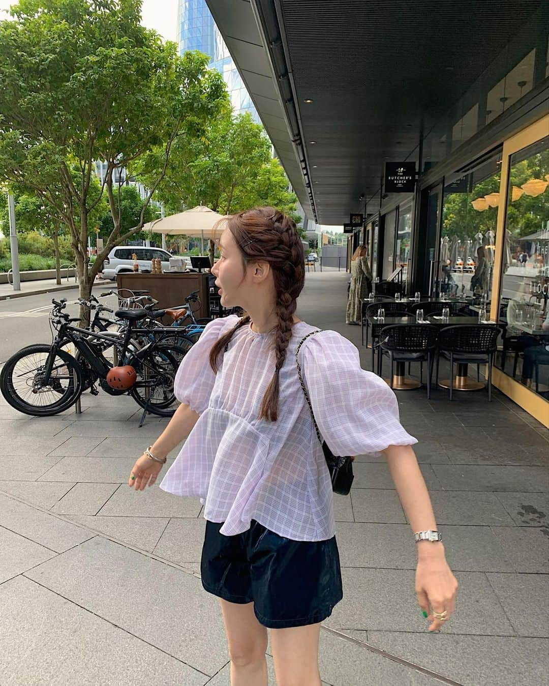 nanaさんのインスタグラム写真 - (nanaInstagram)「풍성함이 최고얏💗 러워러워 보라빛체쿠 반짝임이 매력적인 시드니팬츠 청녹색과 찰떡쿵  슈즈도 리봉타이에 업뎃되어있어요 아주아주 강추 템이죠!!홋  @ribbontie_official」5月17日 18時57分 - luv__ribbon