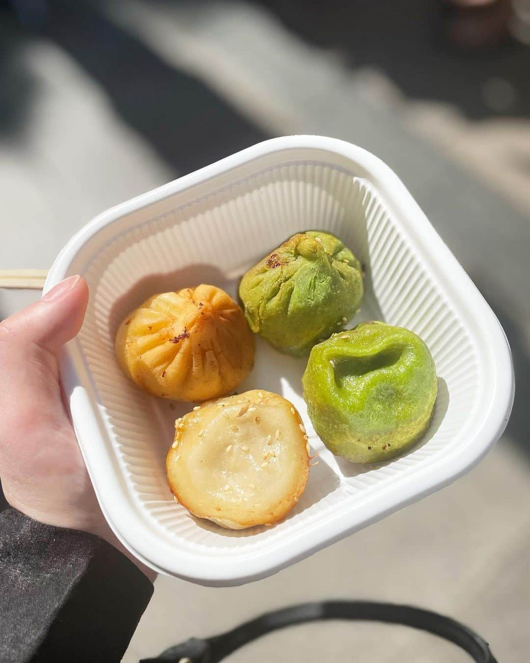 小澤しぇいんさんのインスタグラム写真 - (小澤しぇいんInstagram)「中華街行って来たよ🐼🥟  友達と食べて食べて食べて楽しい時間を過ごしました❤️ ウォーアイニー🇨🇳」5月17日 18時58分 - 1217_shane