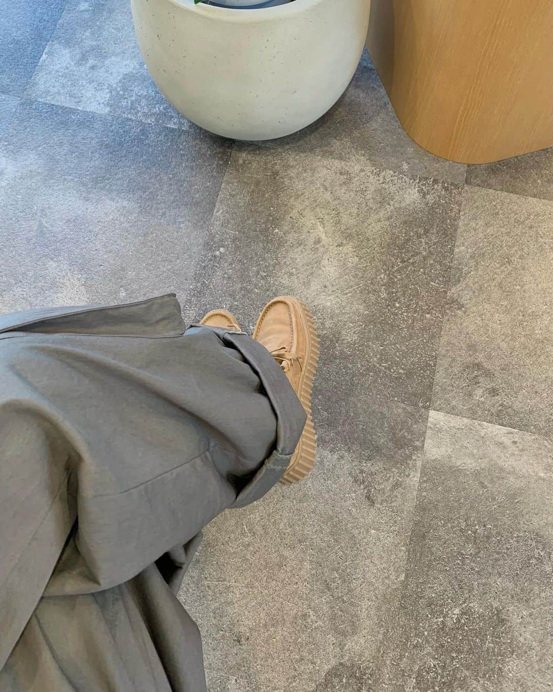 Shiho Sasakiのインスタグラム：「👞💓  #clarks #クラークス #torhill」