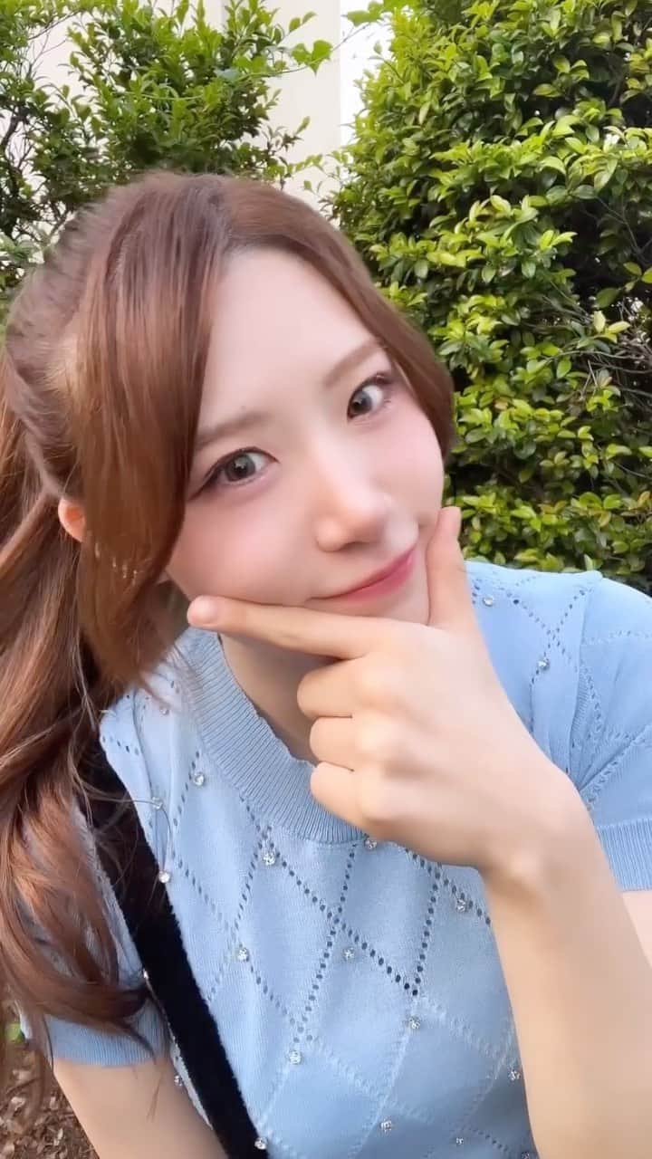 AKARIのインスタグラム：「暑かった日のポニーテール💙」