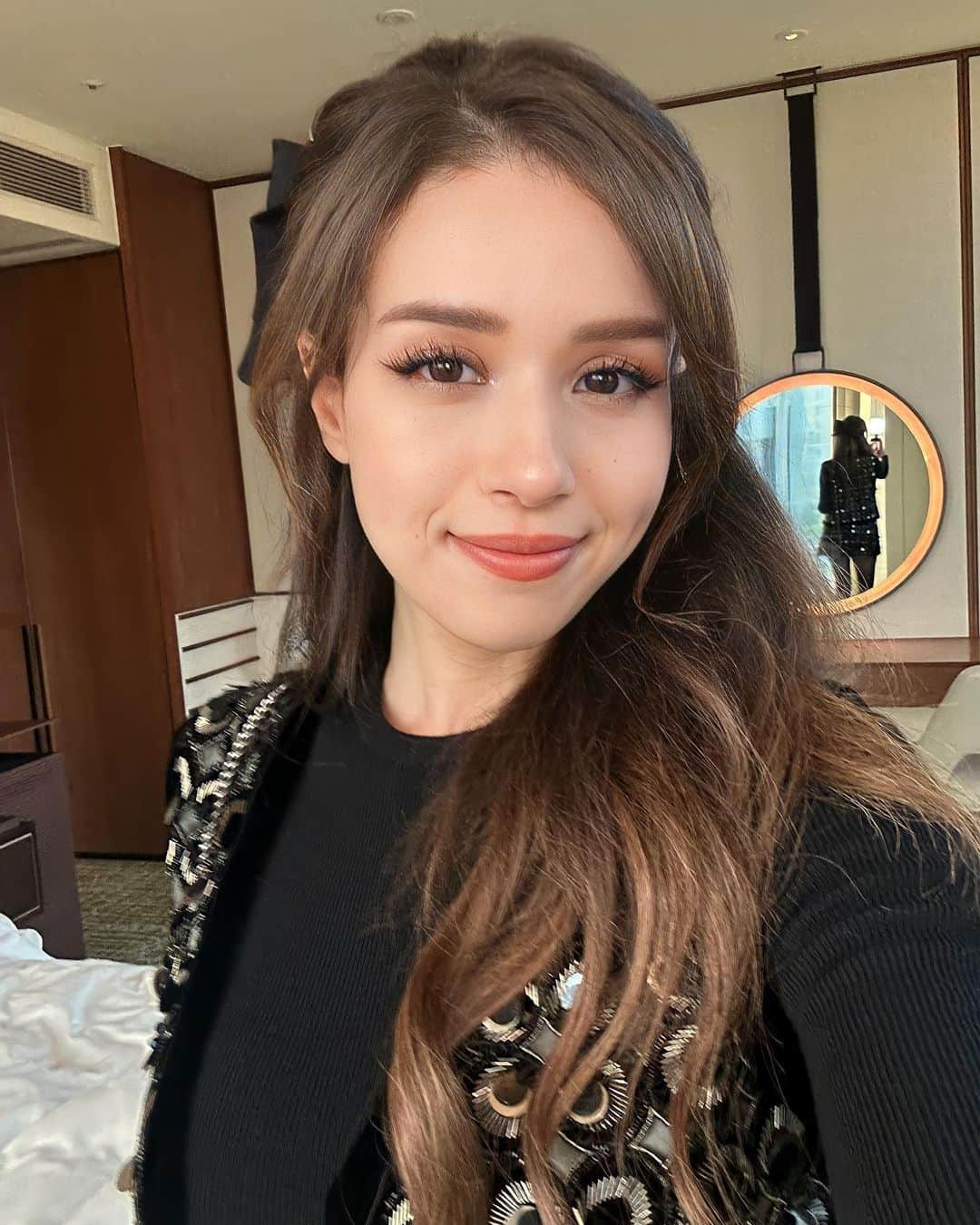 Pokimaneさんのインスタグラム写真 - (PokimaneInstagram)「had the honor of attending the #GucciCruise24 show, at a palace in seoul 🥹 it felt absolutely surreal, tysm @gucci 🤍」5月18日 6時20分 - pokimanelol