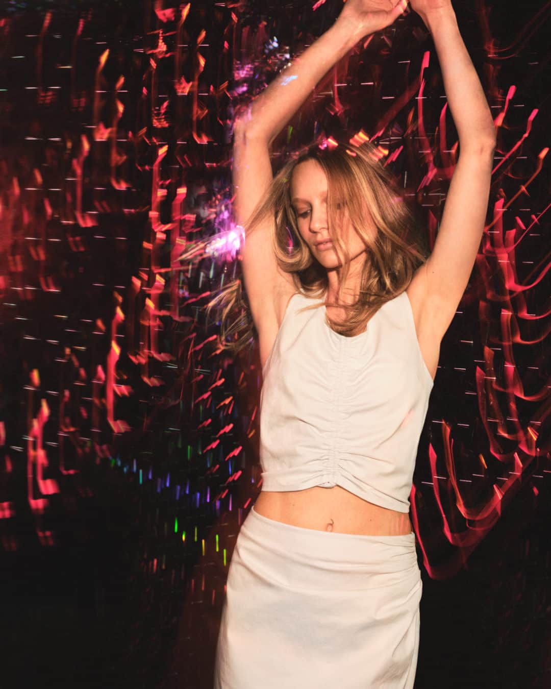 DKNYのインスタグラム：「Days in Chelsea. Nights in the village. Either way, we've got you covered.   @mayastepper for #IFEELDKNY」