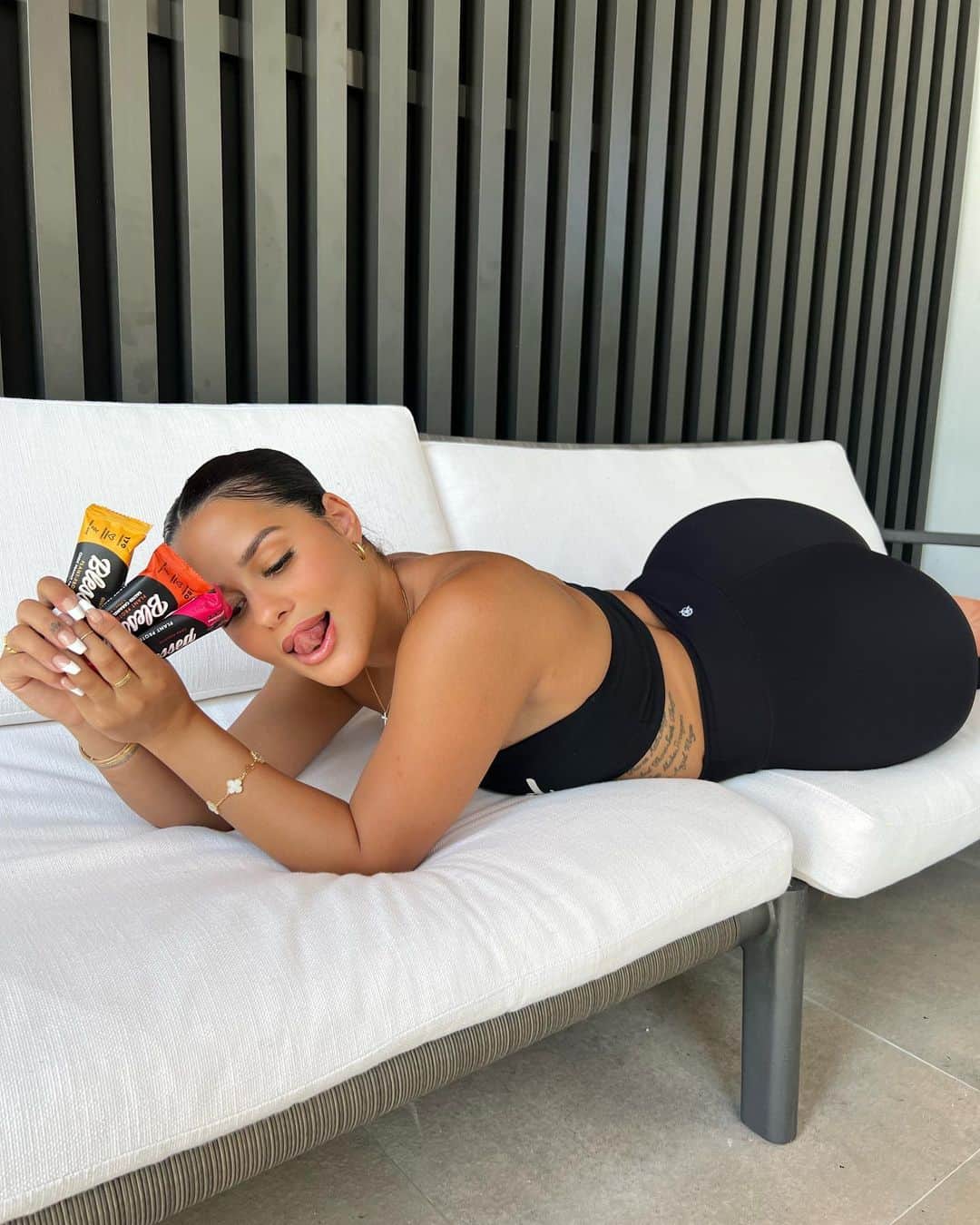 Katya Elise Henryさんのインスタグラム写真 - (Katya Elise HenryInstagram)「Y’all these are INSANE. And when I say insane I actually mean it… never in my 28 years have I tasted a better protein bar than these- @blessedprotein went OFF! 🥹🙏🏽 I’m a grab and go type of gal these days & these are my favorite. • 23% protein per bar, vegan friendly, gluten free and Non-GMO all while being under 181 calories per serving… okaaaay you better RUN to www.EHPlabs.com and use code Katya10 to save some💰and get you a case! My favorite is chocolate raspberry 👅💦」5月18日 5時10分 - katyaelisehenry