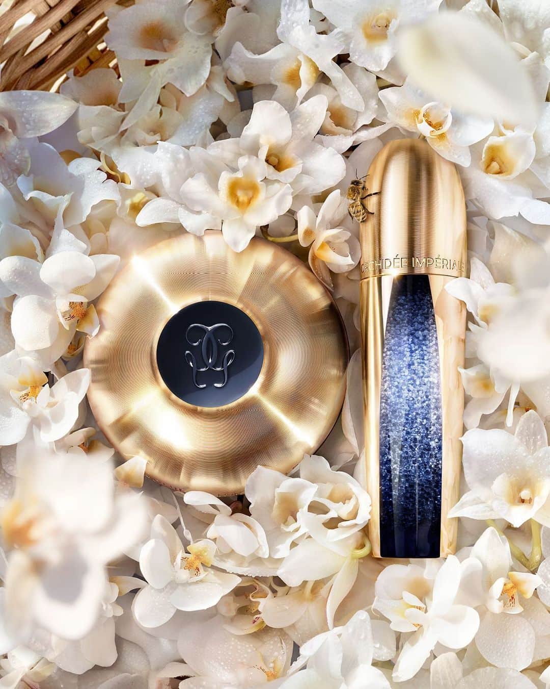 のインスタグラム：「The iconic age-defying ritual, harnessing the power of nature's most precious flower: the orchid.​  Discover the Orchidée Impériale Collection at guerlain.com​.  #Guerlain #BeeGarden #OrchidéeImpériale」