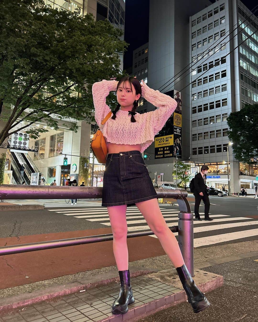 安田乙葉さんのインスタグラム写真 - (安田乙葉Instagram)「ミニスカ久しぶり👼🏻💘 めっちゃ暑かった🥵熱中症にお気をつけください〜」5月17日 21時31分 - happyotoppy