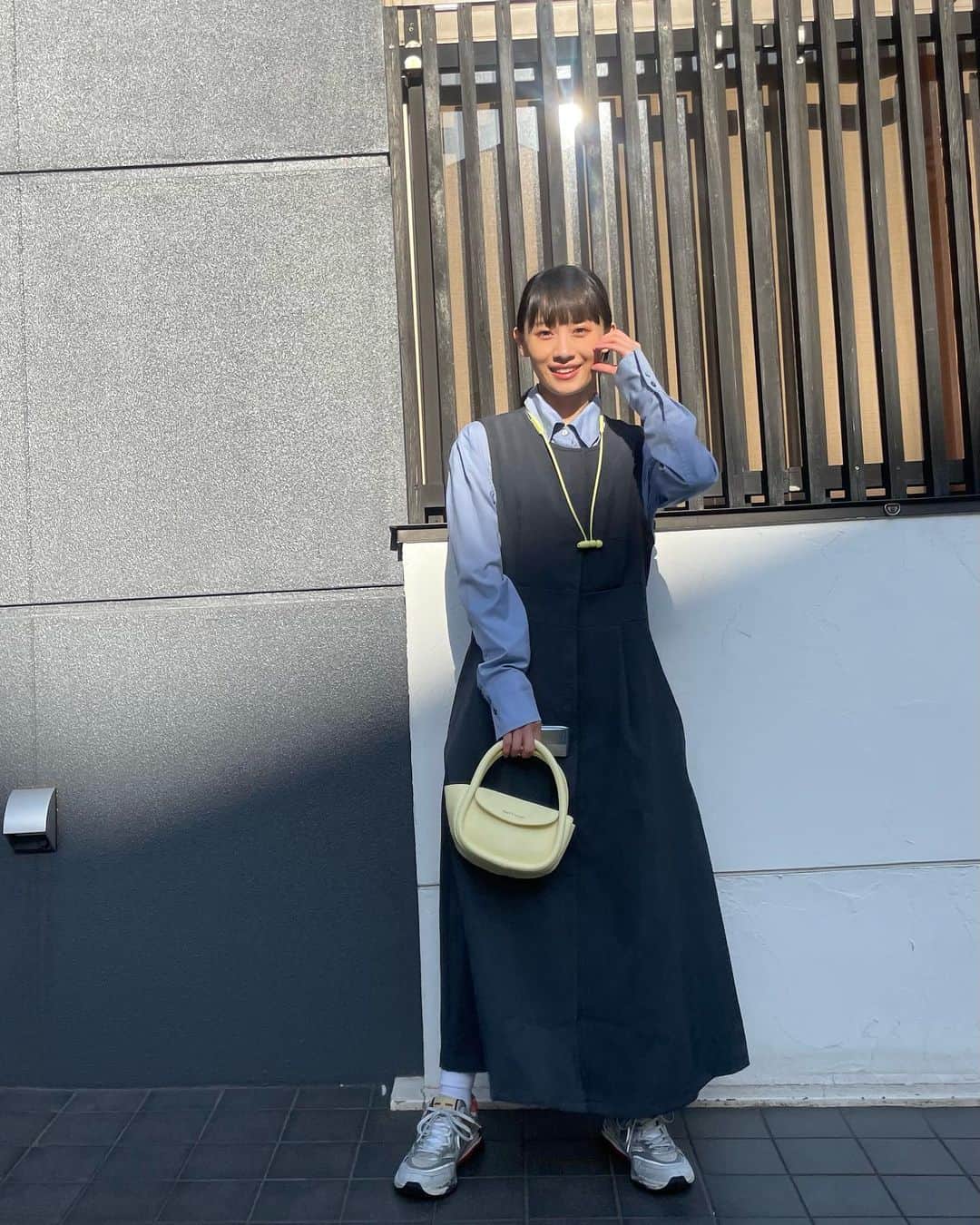 のインスタグラム：「かわいめの服だよぉん🫶👶🏻 よいよい  #山木の私服」