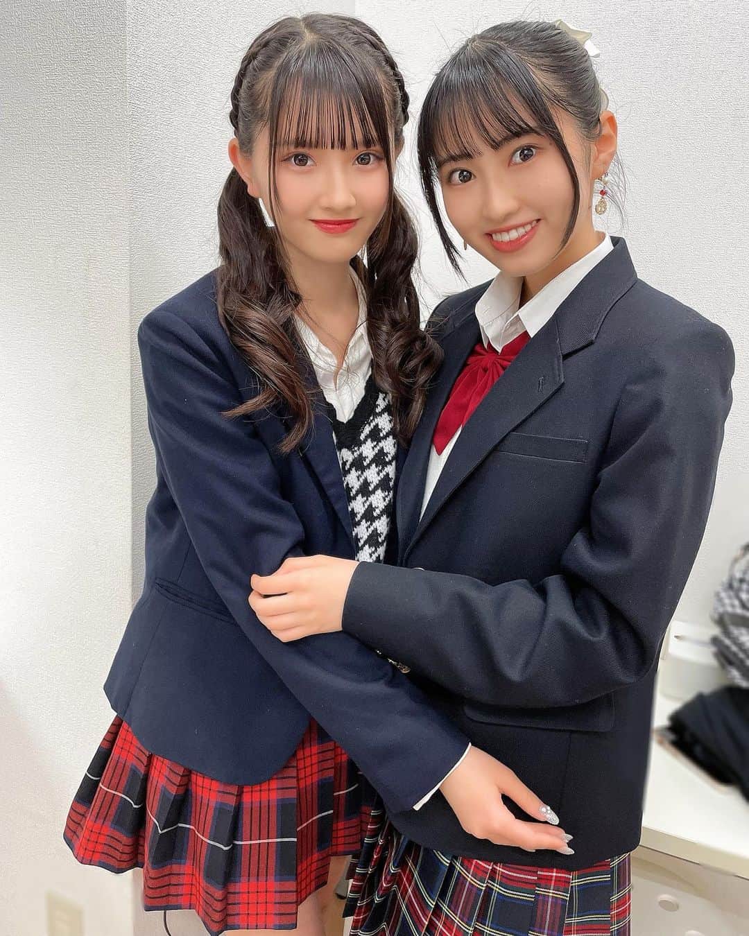 工藤咲姫のインスタグラム：「♥️🩷ゆなさき♥️🩷 🌸Bye Bye  My Days 🌸  Bye Bye  My Days  春に向かう小さなこの一歩は Bye Bye  My Days 進む決意  勇気が必要だけど 輝く未来を見つけに行こうよ 新たな景色を見にちょっと急ごう  #夢アドシトロン #卒業 #卒業公演 #リハーサル #ゆなさき #byebyemydays #fjk #瀬戸ゆな #工藤咲姫」