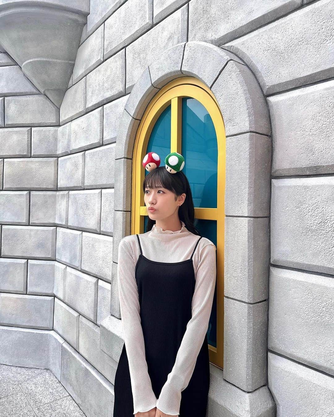 のインスタグラム：「＊ 千穐楽を終えてから 時間があったので少し大阪に残ってユニバへ🌏  ずっと行きたかったスーパーニンテンドーワールド 最高に可愛くてわくわくしました🍄⭐️  あと、パワーオブポップというショーがすごく楽しかった〜！  ユニバでゆっくり遊べたの初めてだったけど 楽しかったのでまた行きたいなぁ🫶🏻  #USJ」