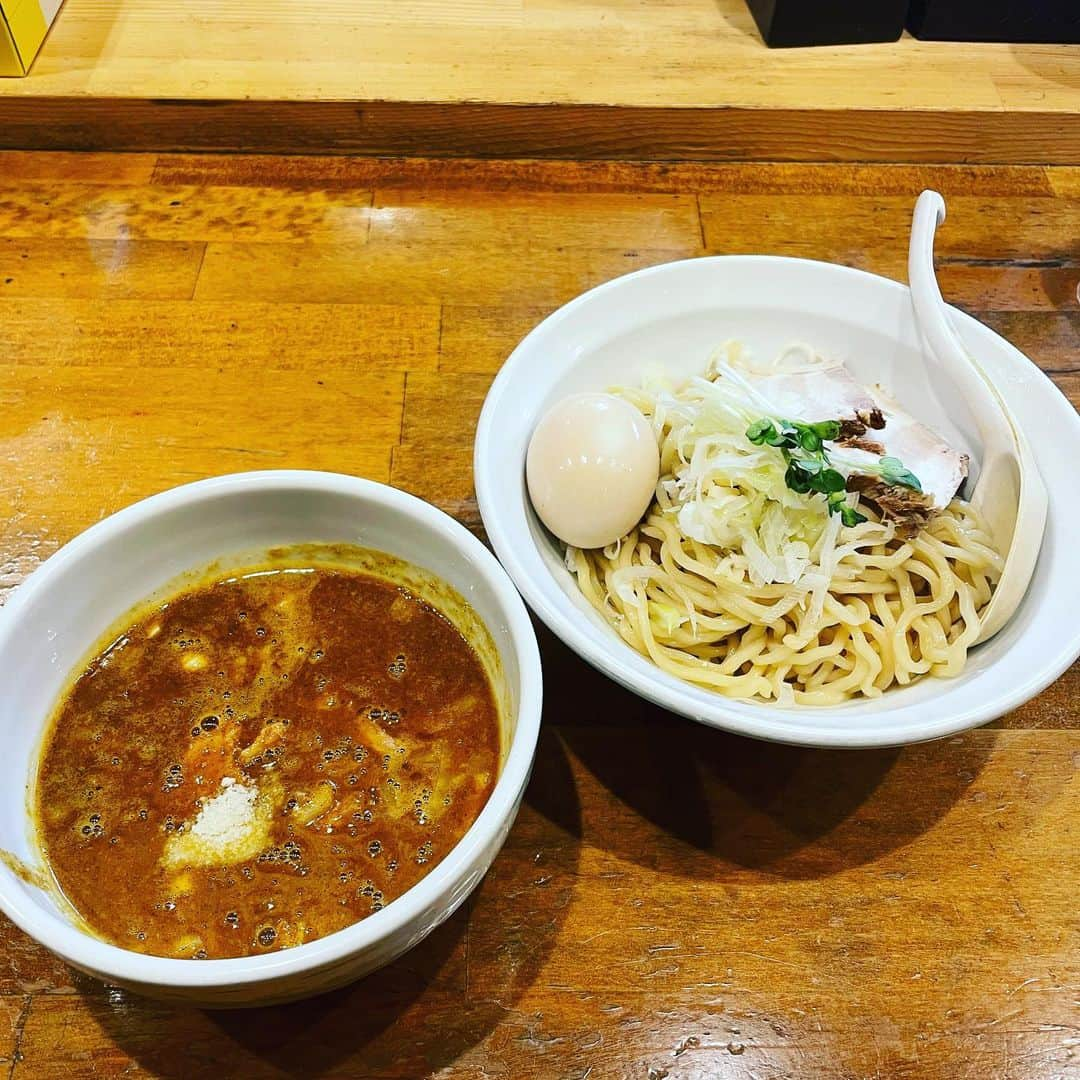 Q太郎のインスタグラム：「#さいたま市#浦和区#elan#エラン#仕事前に#食事#ラーメン#つけ麺#カレーつけ麺#味玉トッピング#葱チャーシュー丼」