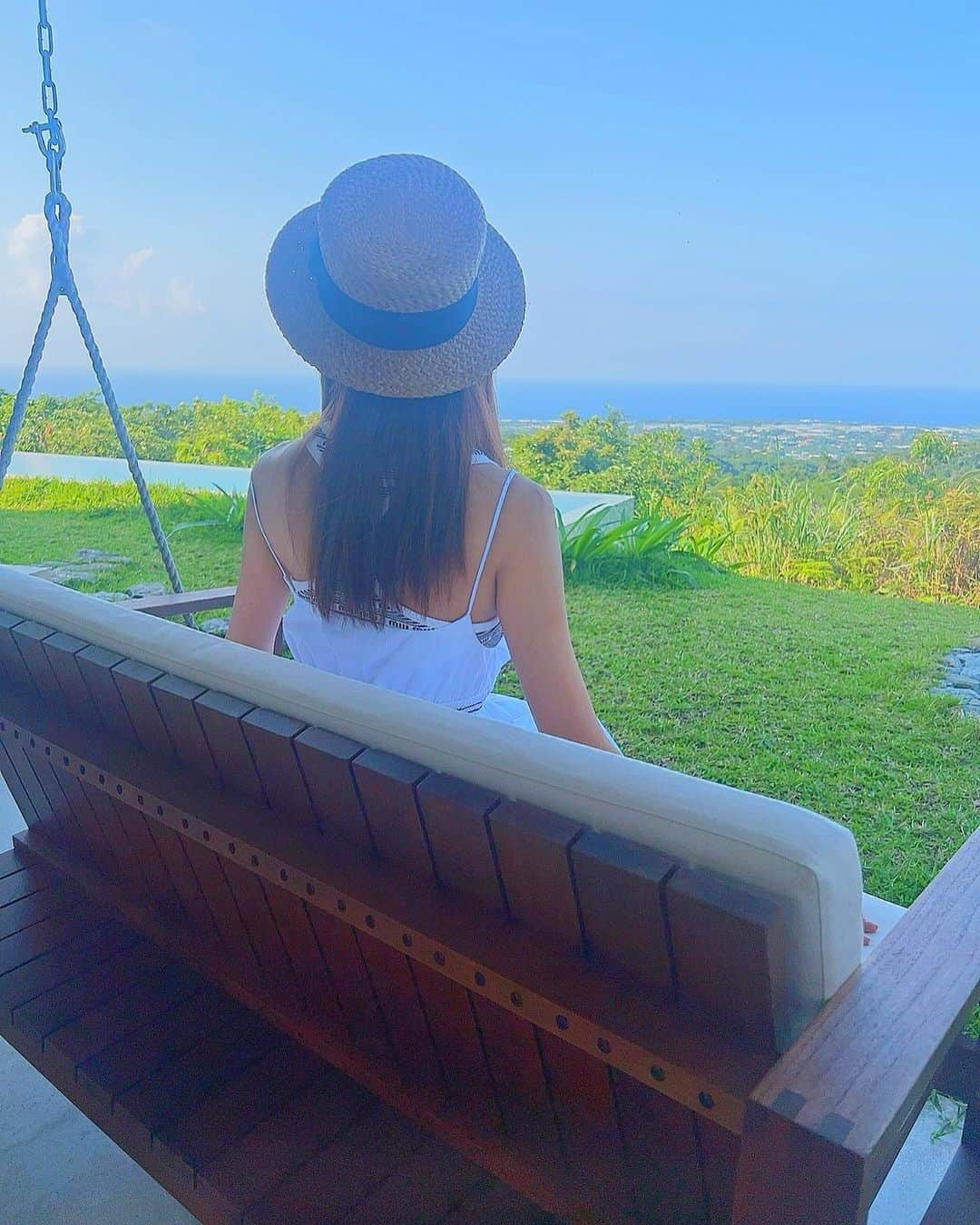 明日花キララさんのインスタグラム写真 - (明日花キララInstagram)「今日暑かったね👒 明日も夏日なので皆様熱中症にお気をつけください🚿 #このカラコン8月発売お気に入りです 🍉」5月17日 22時18分 - asukakiraran