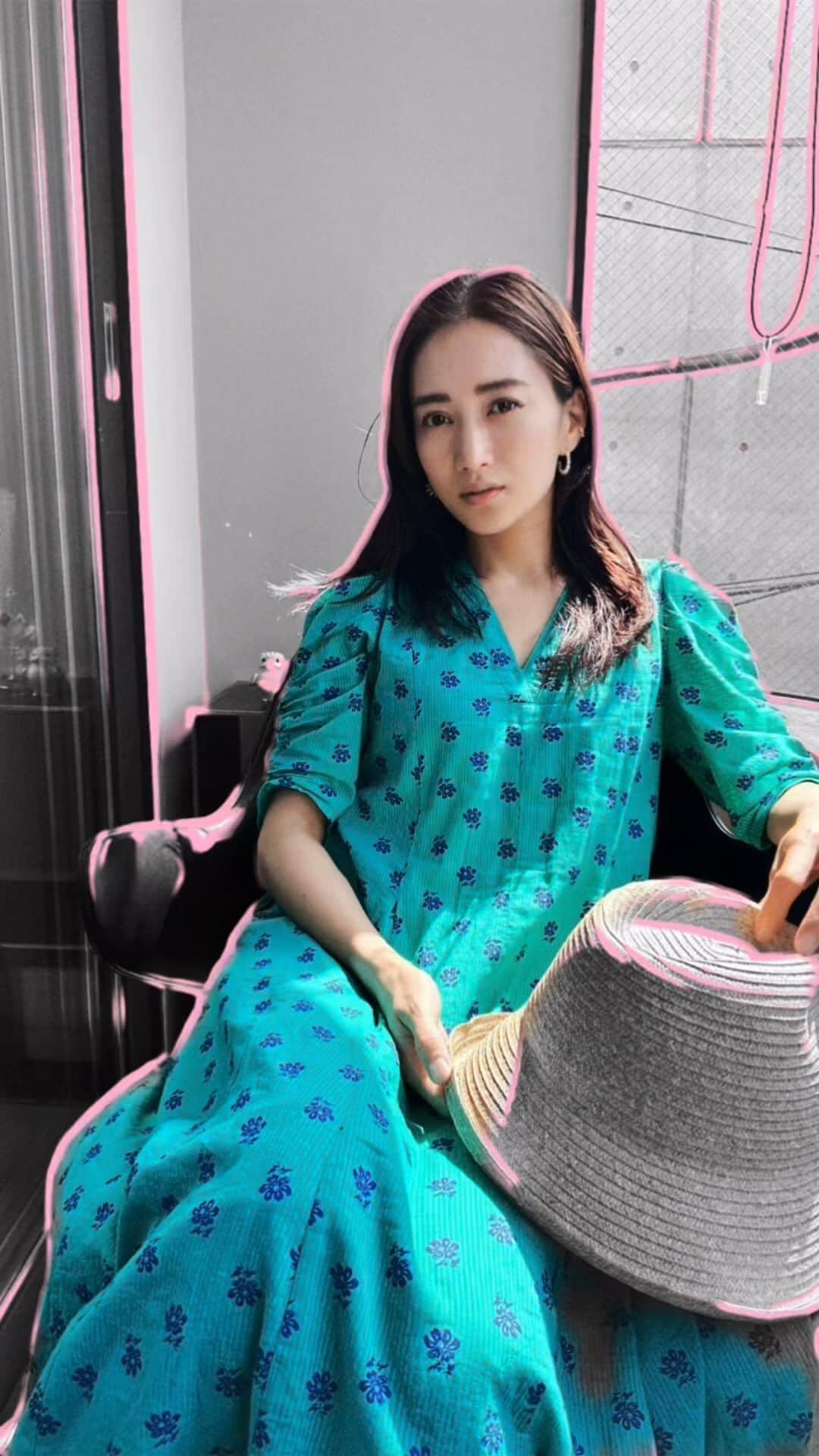のインスタグラム：「health care✨  食べるもので 身体ができている  ちゃんと知識を持って 良いものを選択したいと再認識した日✨  @fukumitsuya_beauty  @fukumitsuya_beauty  金沢の酒蔵さんで厳選された材料のみで 作られた調味料や発酵飲料を知り 本当に良いもの。 本物とは。 とてもお勉強になりました！  普段から 食材等にこだわり意識が高い @blenda0305  と ふむふむなるほど 金沢の酒蔵さんを訪れたいねと話ておりました🍶  @taichiro_fukumitsu  さん ありがとうございました！  気候がよくなり 気分があがる可愛いワンピでいきました♡ @pasand_by_nequittezpas ♡  #japan #helthyfood  #helth  #natural #bodycare #helthcare  #fukimitsuya #sake  #fashion #pasandbynequittezpas  #福光屋 #無添加調味料 #身体は口に入れたもので出来ている  #知識を持って選択しなくては #再認識した日 #お気に入り # ワンピ #ヌキテパ  #✨」