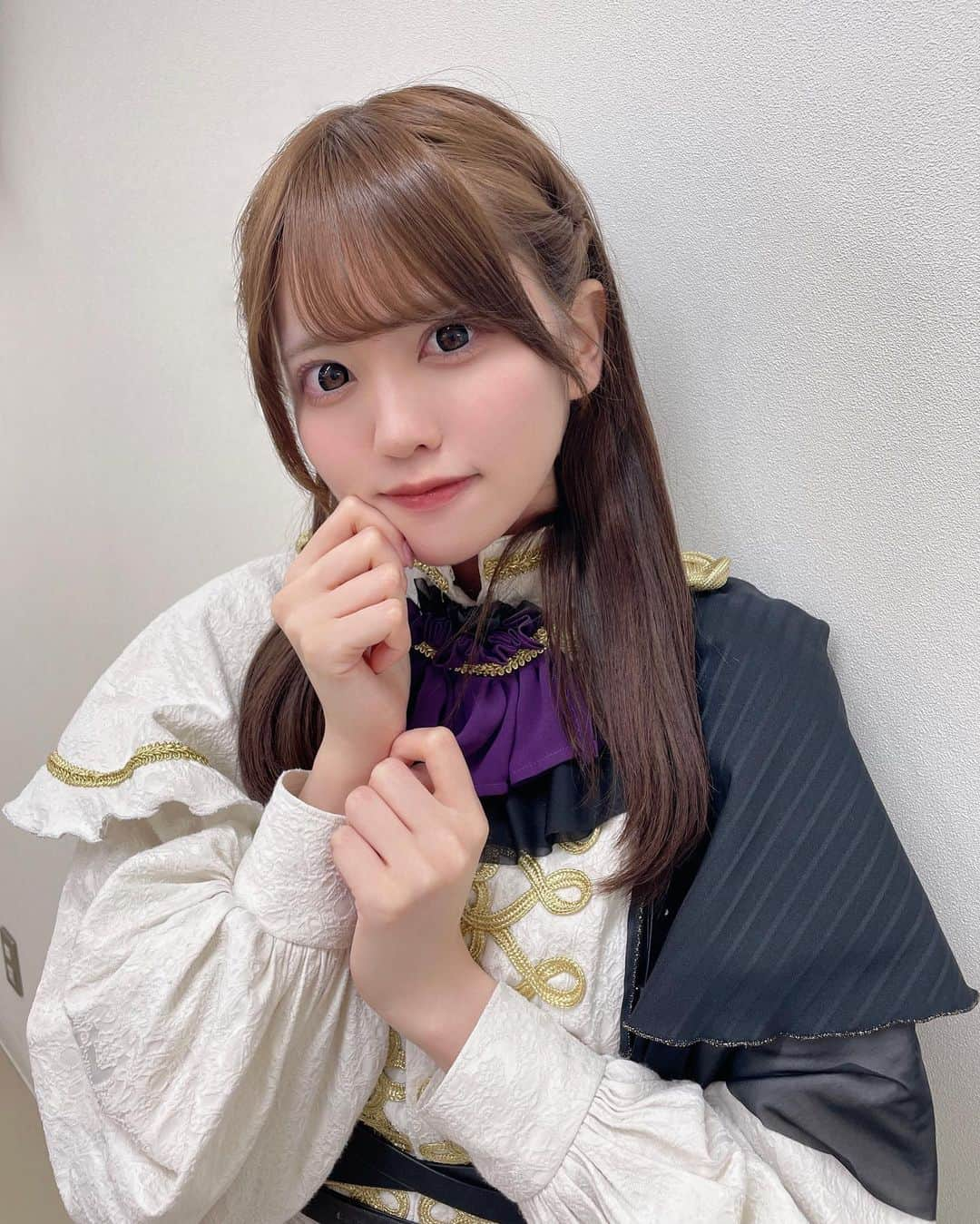 夏目一花さんのインスタグラム写真 - (夏目一花Instagram)「さいきんのアイドルしてるときのヘアアレまとめ！✨ライブのたびにたくさん頑張ってるんだけどどれがすき？？やってほしい髪型とか教えてほしいな🫶」5月17日 22時26分 - natsume_me__