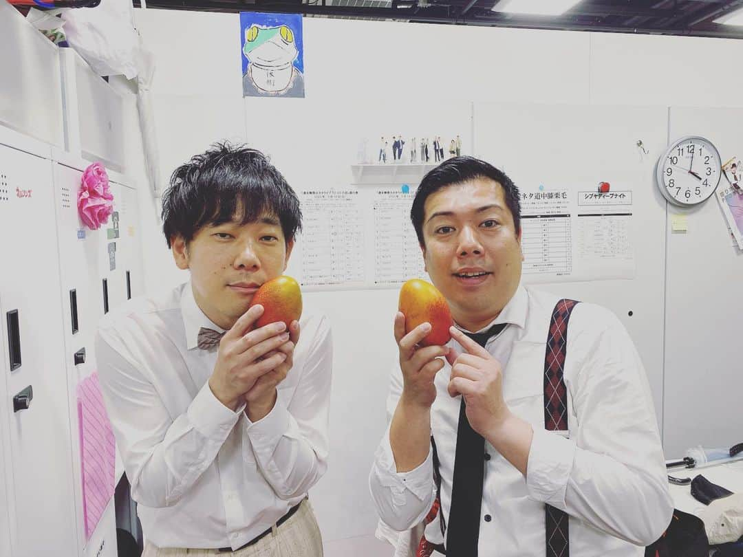 別府貴之さんのインスタグラム写真 - (別府貴之Instagram)「6月17日マルセイユのネタとトモダチという主催ライブあります‼️ ゲストは紅しょうがですー😊😊 無限大ドーム1であります！！置きチケもできますー🍺🍺」5月17日 22時33分 - marseille_beppu