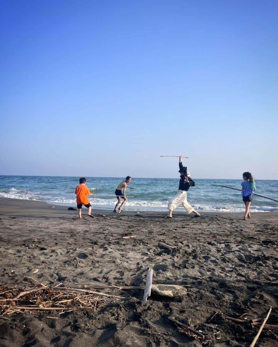 水川あさみのインスタグラム：「🔥🧚🏻‍♀️✴︎⬡💫 この時のわたしは火の神として他の3人の神と力を合わせて地球を救ったのである。」