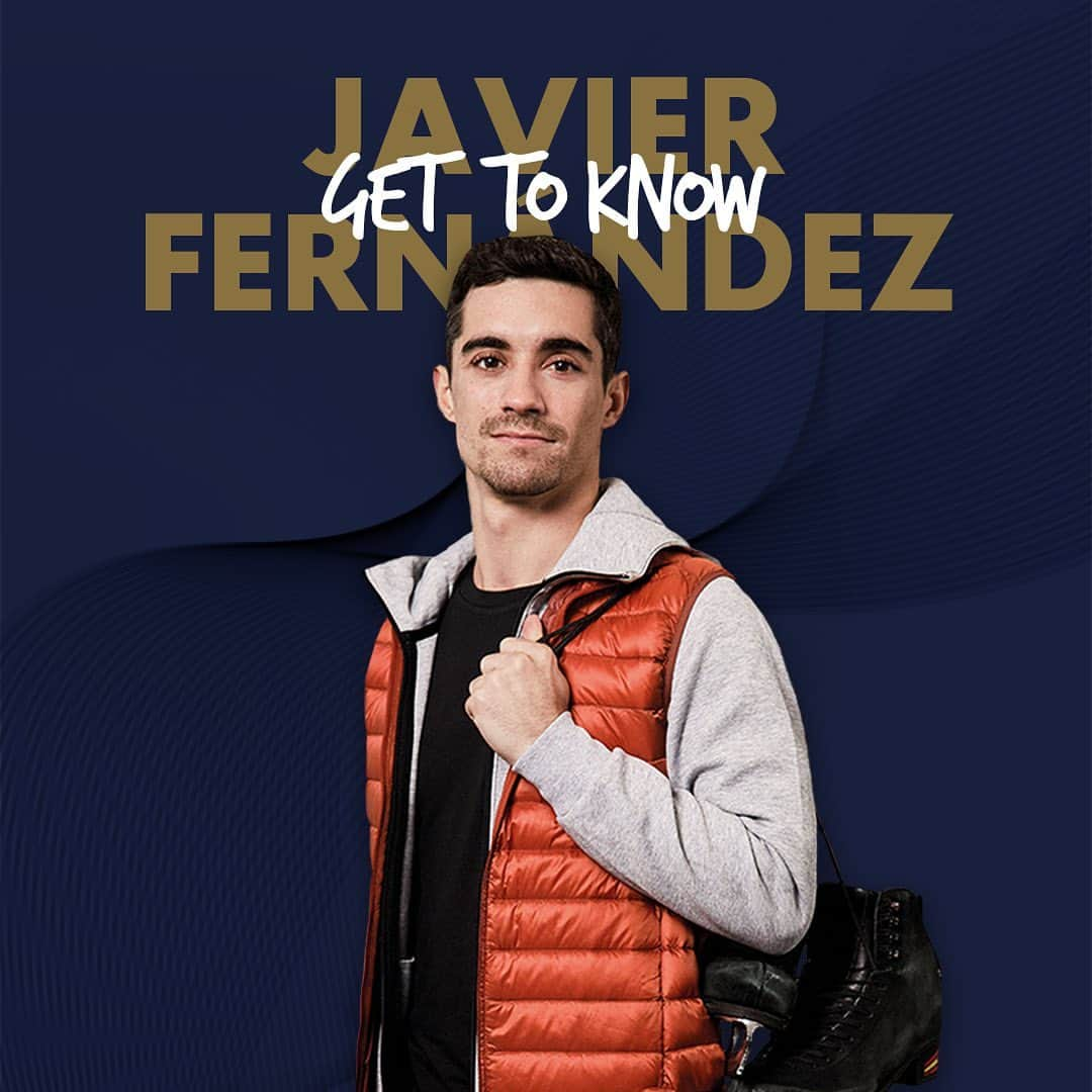 ハビエル・フェルナンデスのインスタグラム：「Es hora de conocer a @javierfernandezskater ⛸️🧊❄️  Javier Fernández es un patinador sobre hielo español que ha dejado una huella imborrable en el deporte. Con sus impresionantes logros, es considerado el mejor patinador de la historia de España.  ¡Y en el #IMSC tenemos la suerte de contar con él en nuestro equipo! ⛸️🌟   ¿A qué esperas para inscribirte? Ya puedes conseguir tu plaza en nuestra web (link en bio) 🙌🏼  #GetToKnow #JavierFernandez #IMSC #internationalmagicsportcamp #summercamp #sportcamp #summertime #camp」