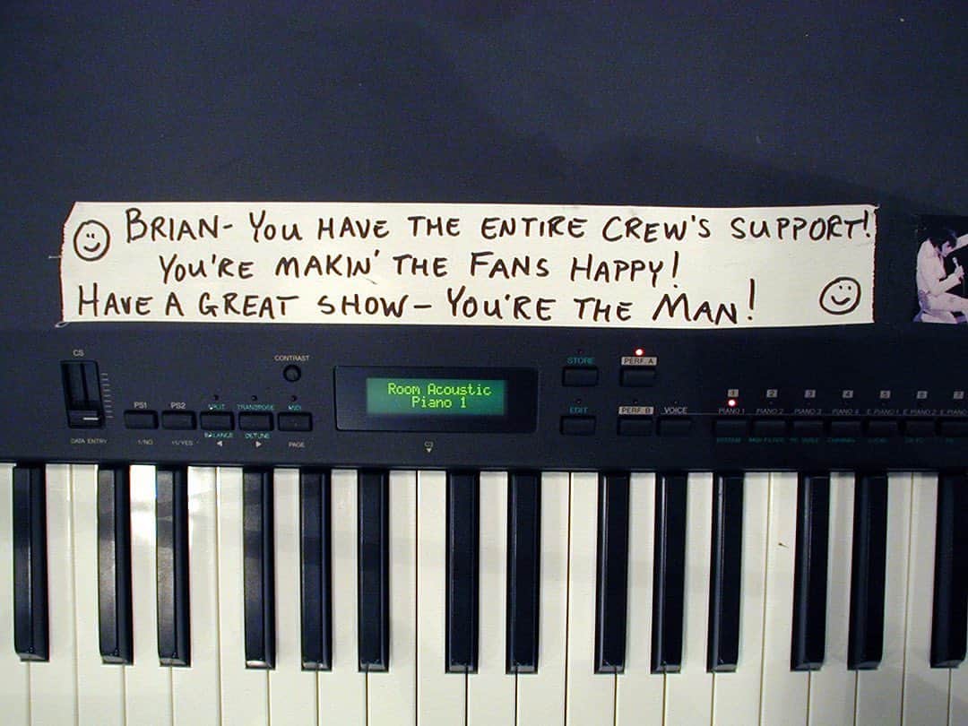 ブライアン・ウィルソンさんのインスタグラム写真 - (ブライアン・ウィルソンInstagram)「Brian’s Keyboard: Crew Support!  #youretheman」5月17日 23時15分 - brianwilsonlive