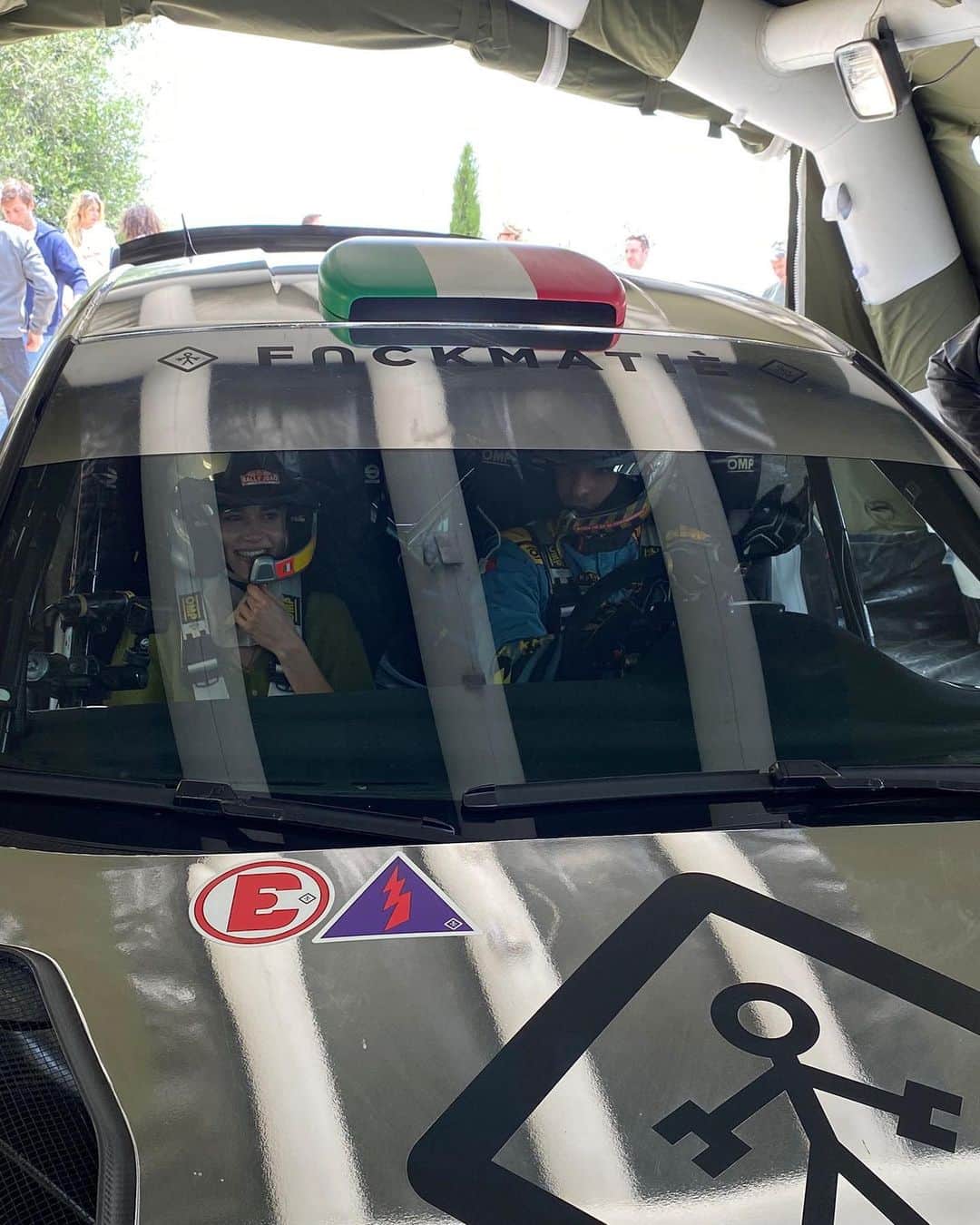 のインスタグラム：「Born to be in controsterzo. #auguriLori @fnckmatie_world_rally_team」