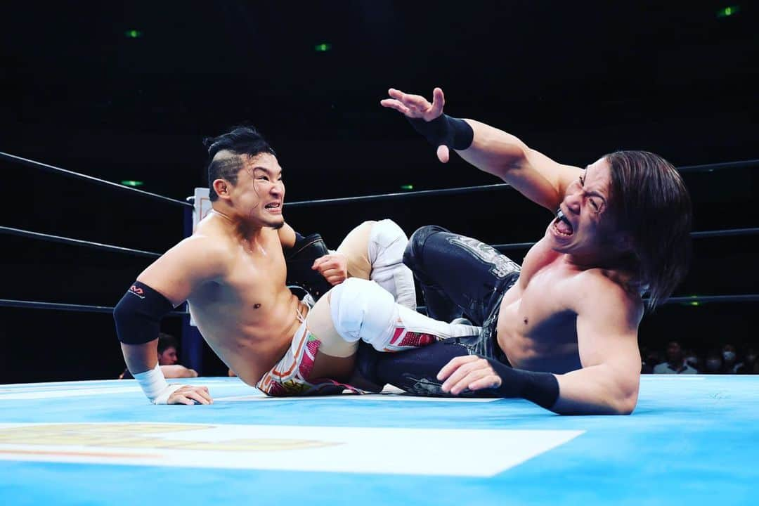 KUSHIDAさんのインスタグラム写真 - (KUSHIDAInstagram)「If you know , you know. Shell Shock and Border City Stretch. Diving knee drop. Special thanks @tastethediff @korcombat  love you‼️  #SuperJrLegendseries」5月18日 0時04分 - kushida_ts