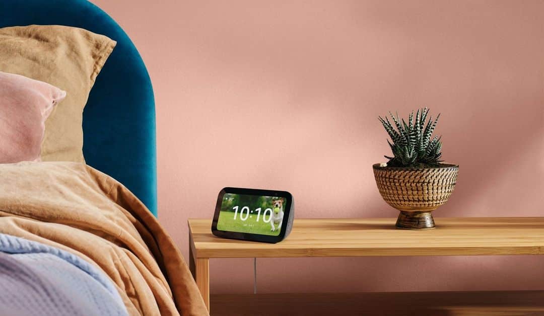 Amazonのインスタグラム：「This is music to your ears (and ours). 🎶 🎧  We just launched a new lineup of @alexa99 Echo devices. From the all-new Echo Pop, the next generation of Echo Show 5, Echo Show 5 Kids, to all-new Echo Buds, there’s lots to be excited about.  Get the deets at the link in bio.」